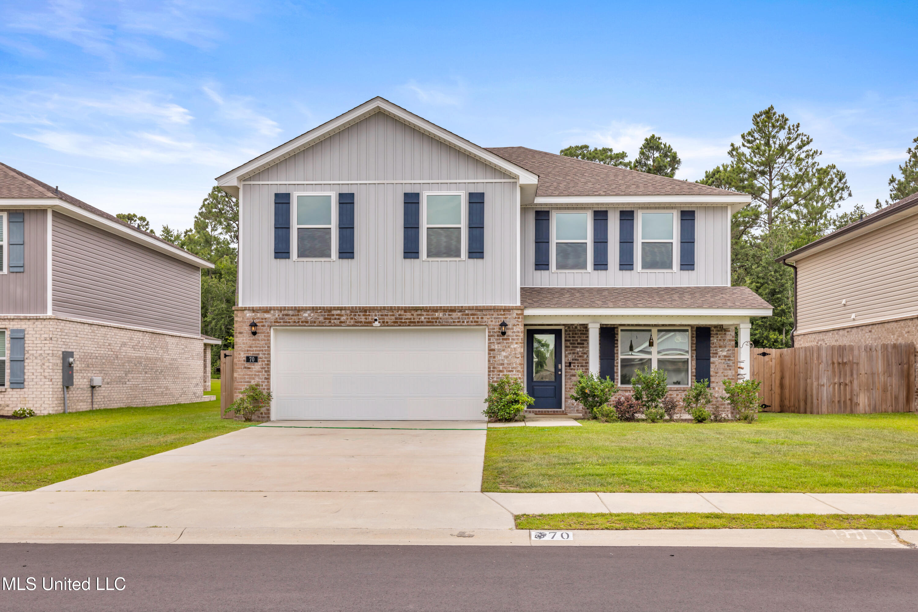 70 Saltmeadow Circle Property Photo 1