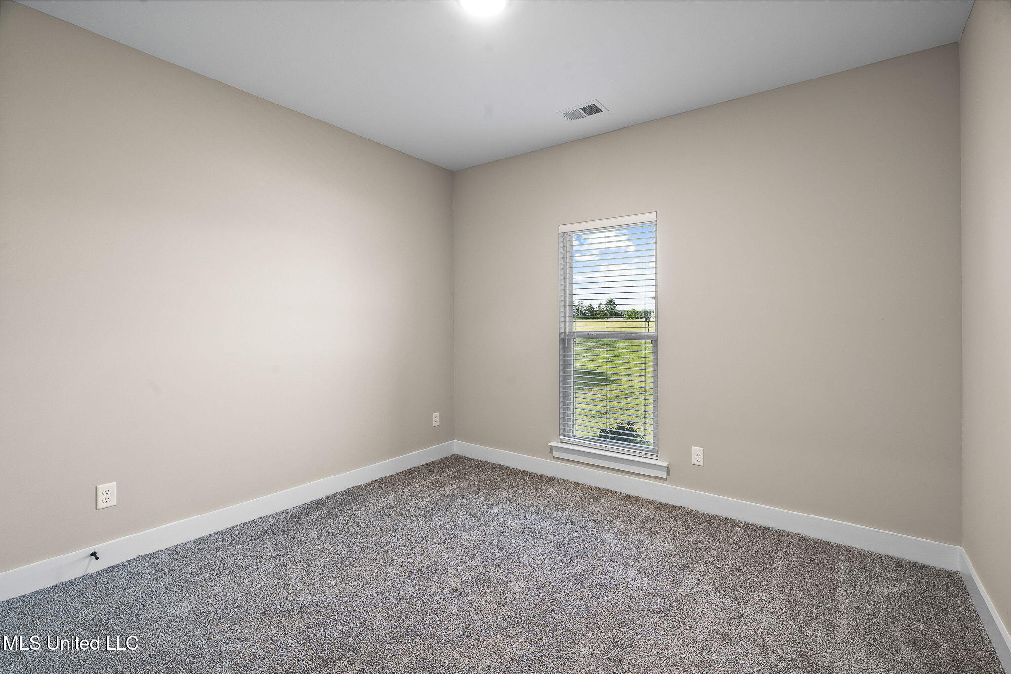 7684 Ridgefield Drive Property Photo 18