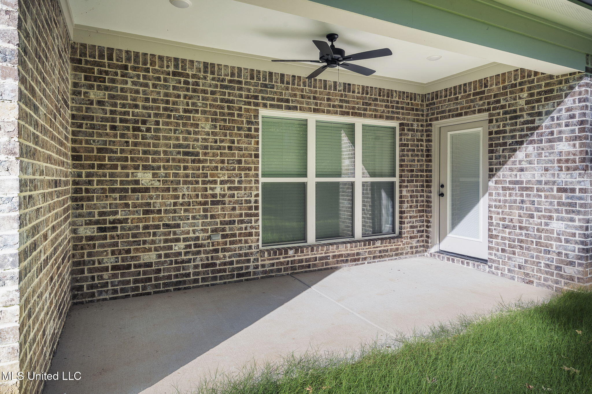 7684 Ridgefield Drive Property Photo 26