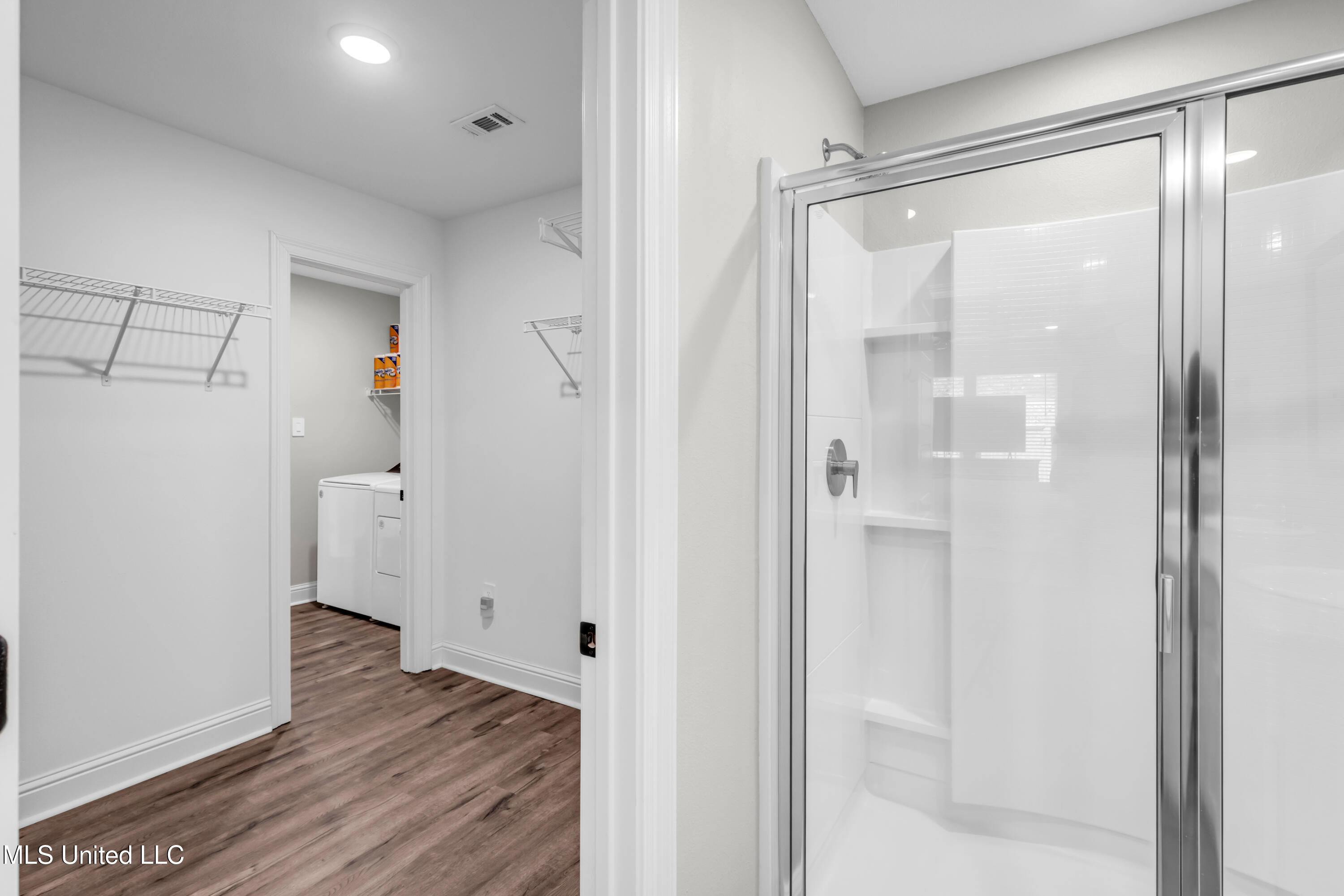 136 Pointe Breeze Way Property Photo 18