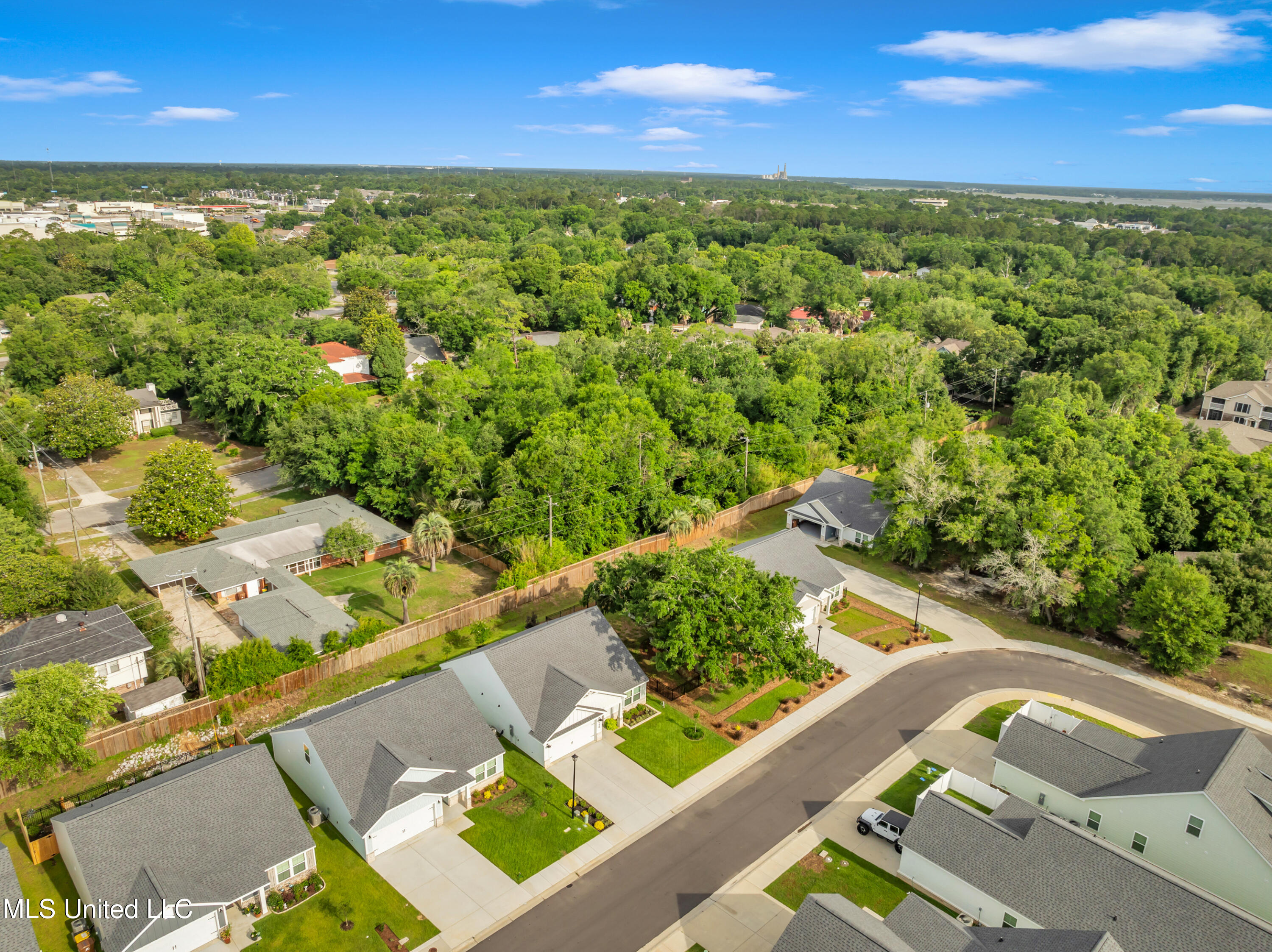 136 Pointe Breeze Way Property Photo 32
