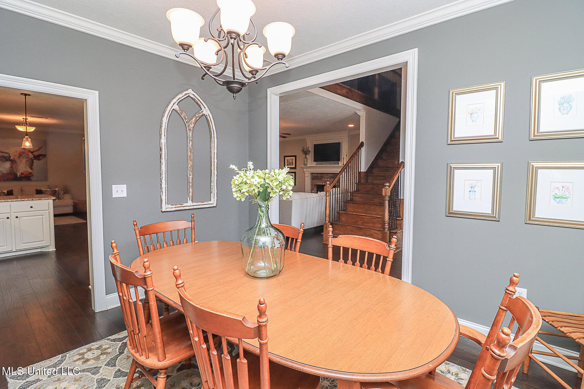 109 Elizabeth Drive Property Photo 8