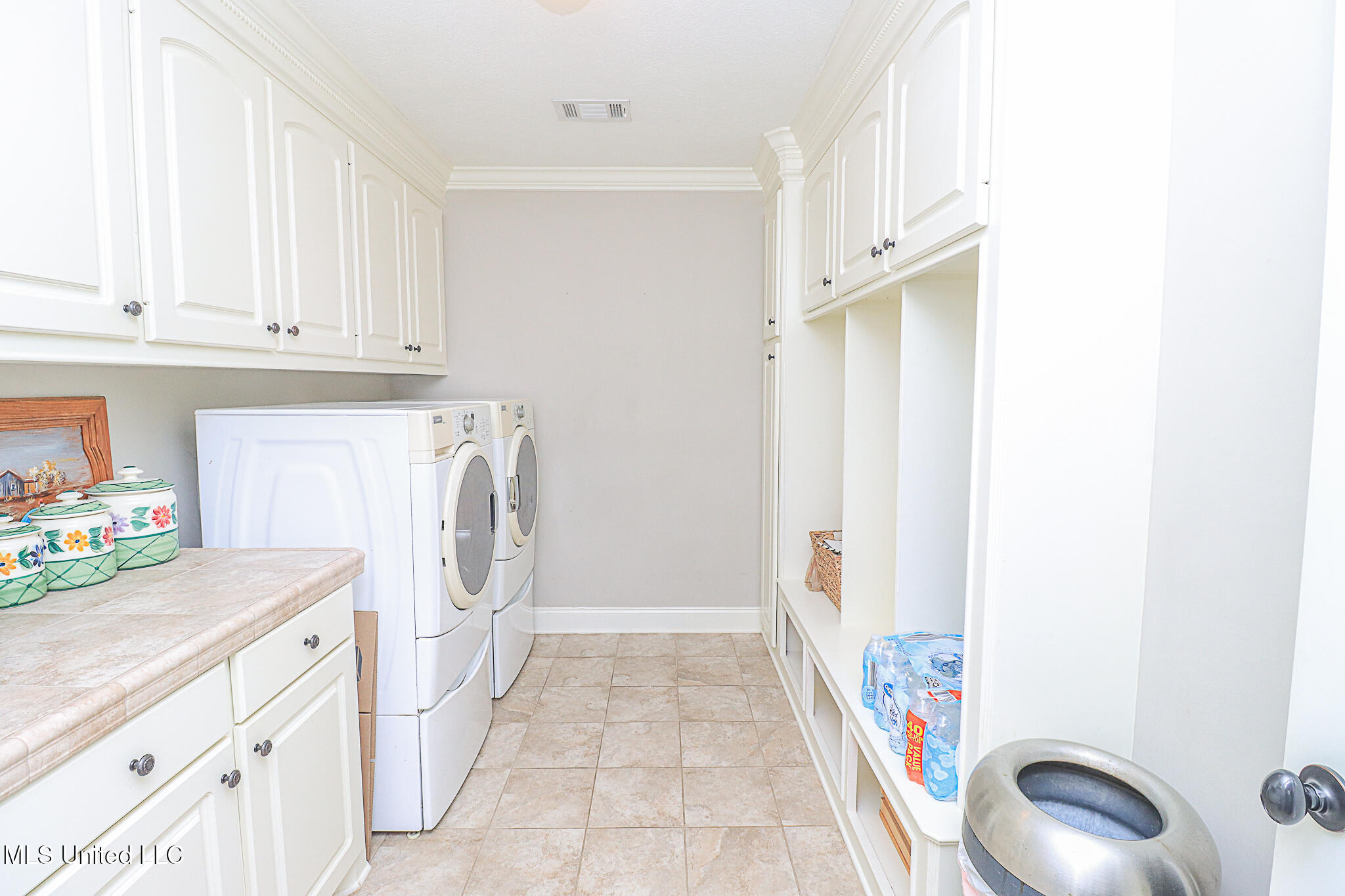 109 Elizabeth Drive Property Photo 35