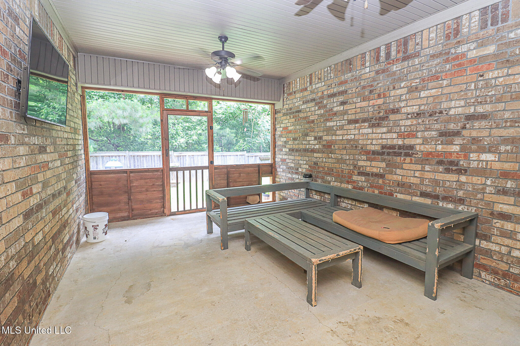 109 Elizabeth Drive Property Photo 59