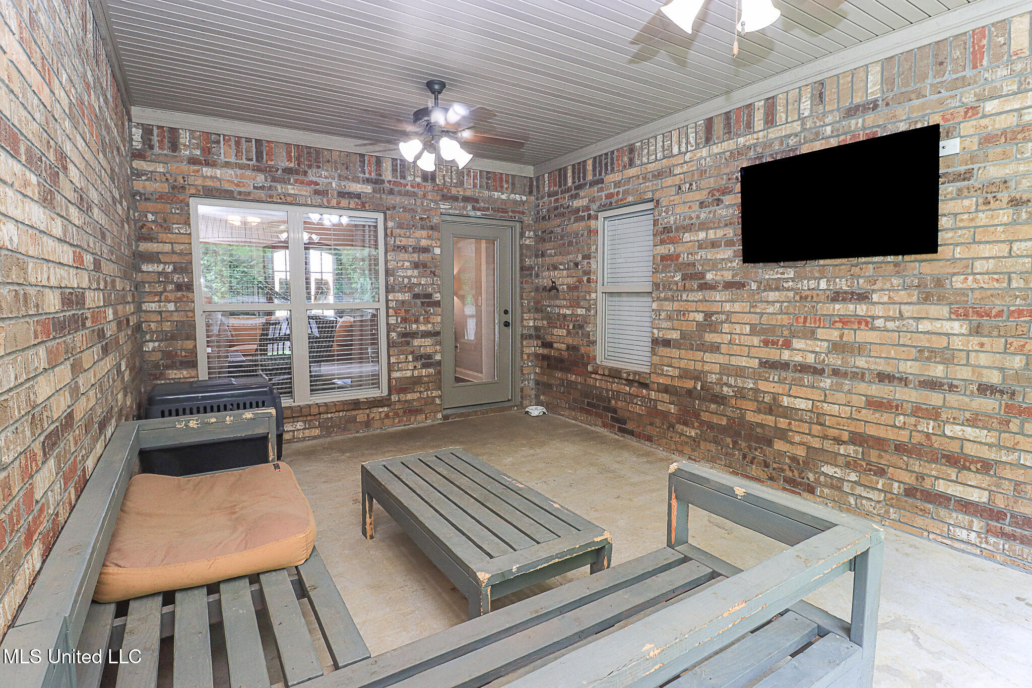 109 Elizabeth Drive Property Photo 60