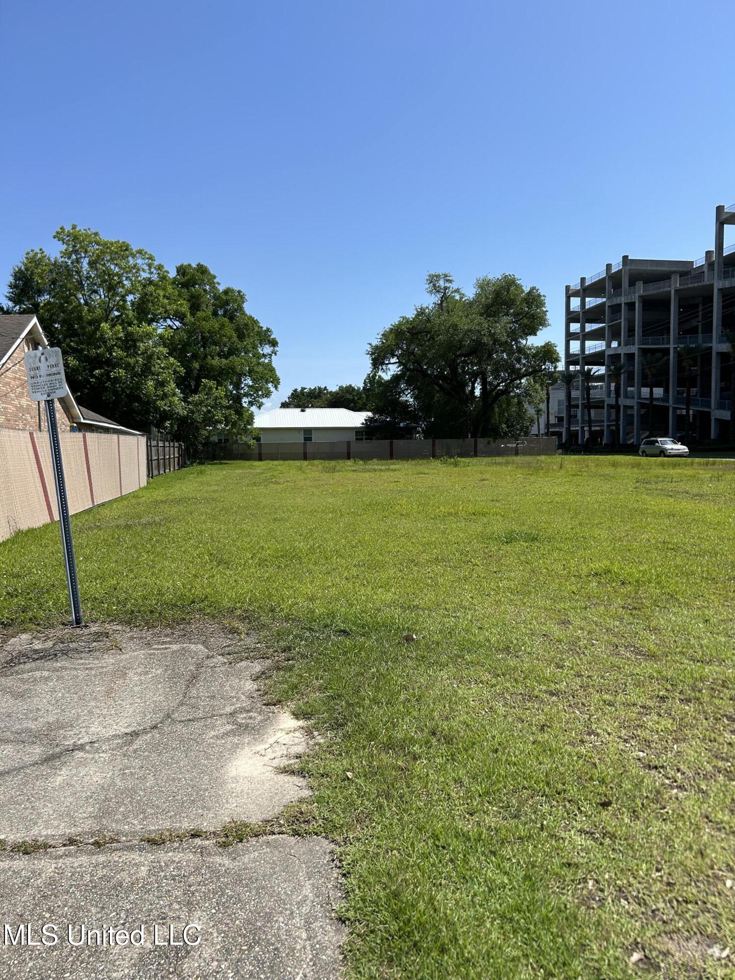 3185 Race Track Road Property Photo 11