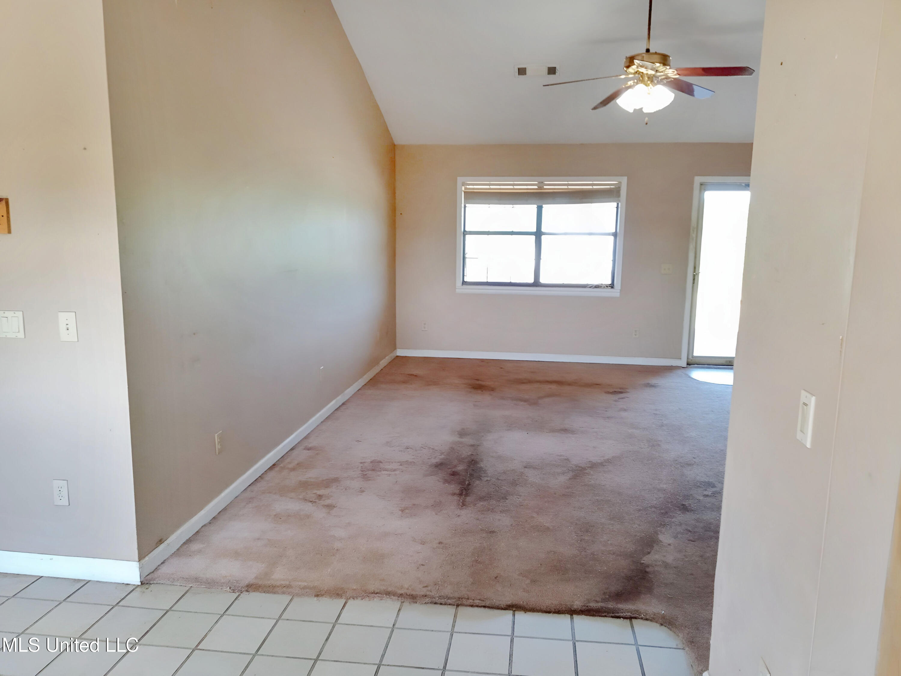 120 Harrison Lane Property Photo 3