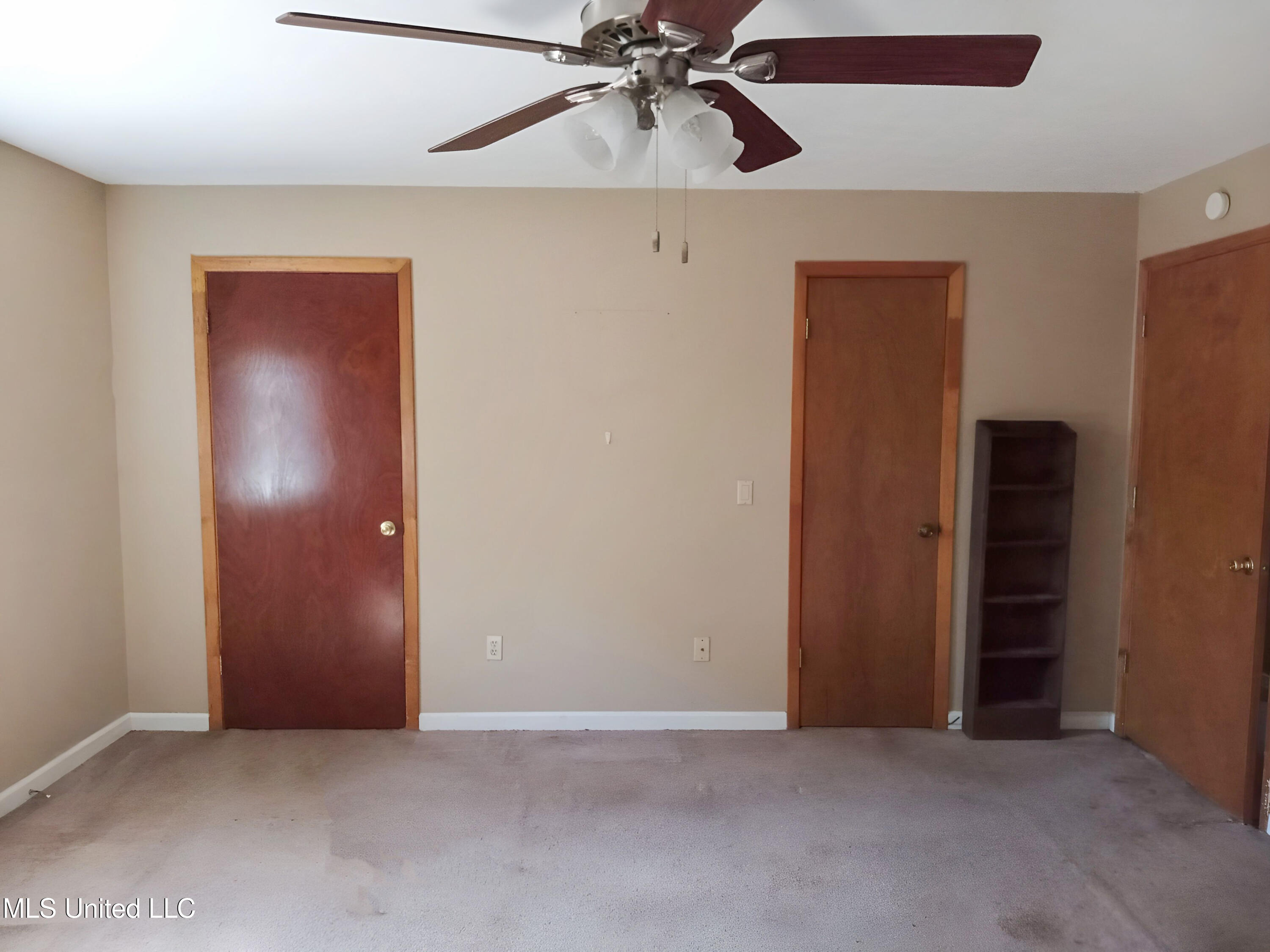 120 Harrison Lane Property Photo 8