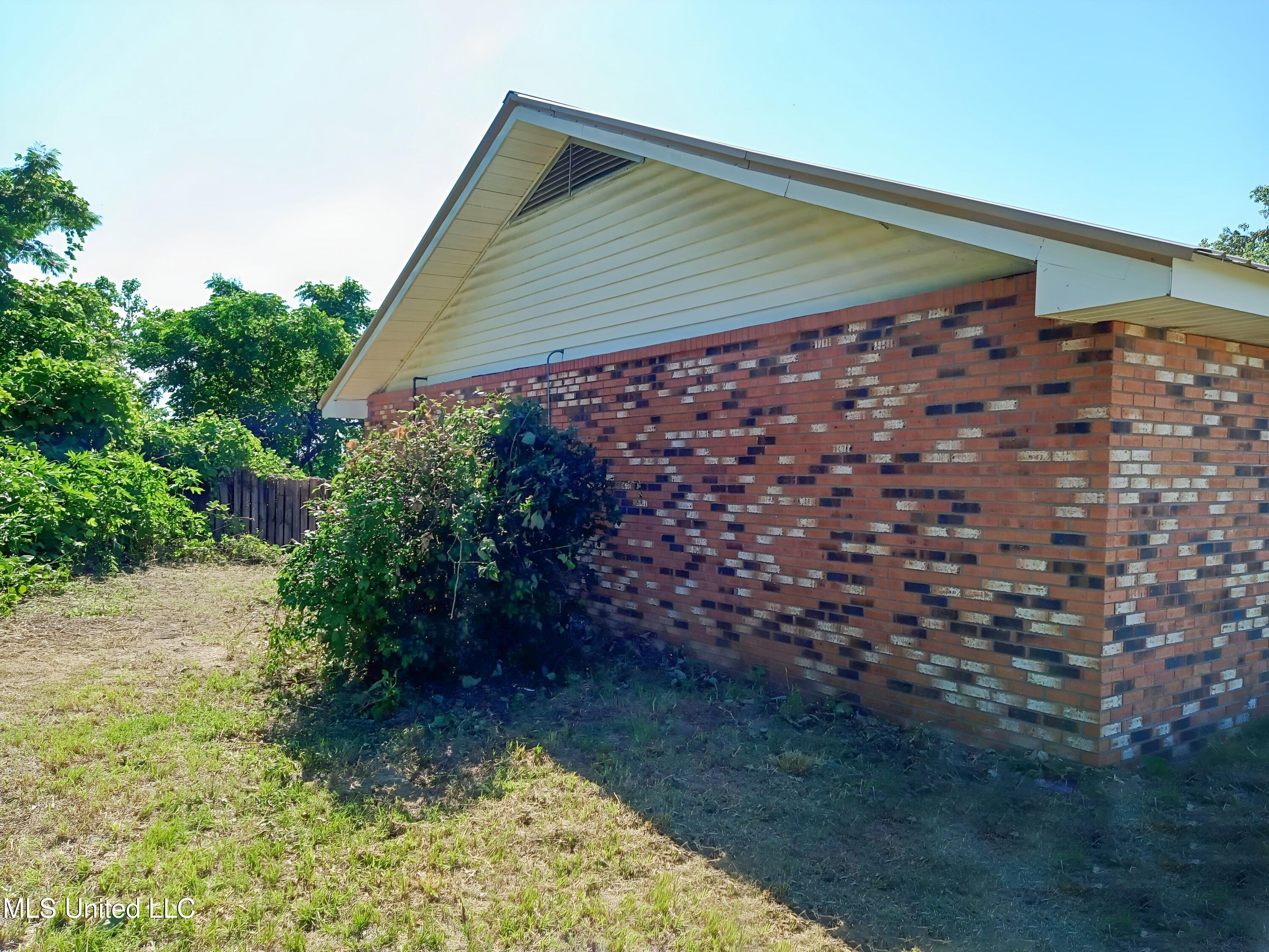 120 Harrison Lane Property Photo 16