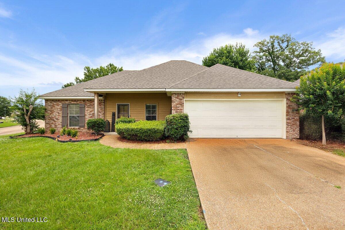602 Oakview Way Property Photo 1