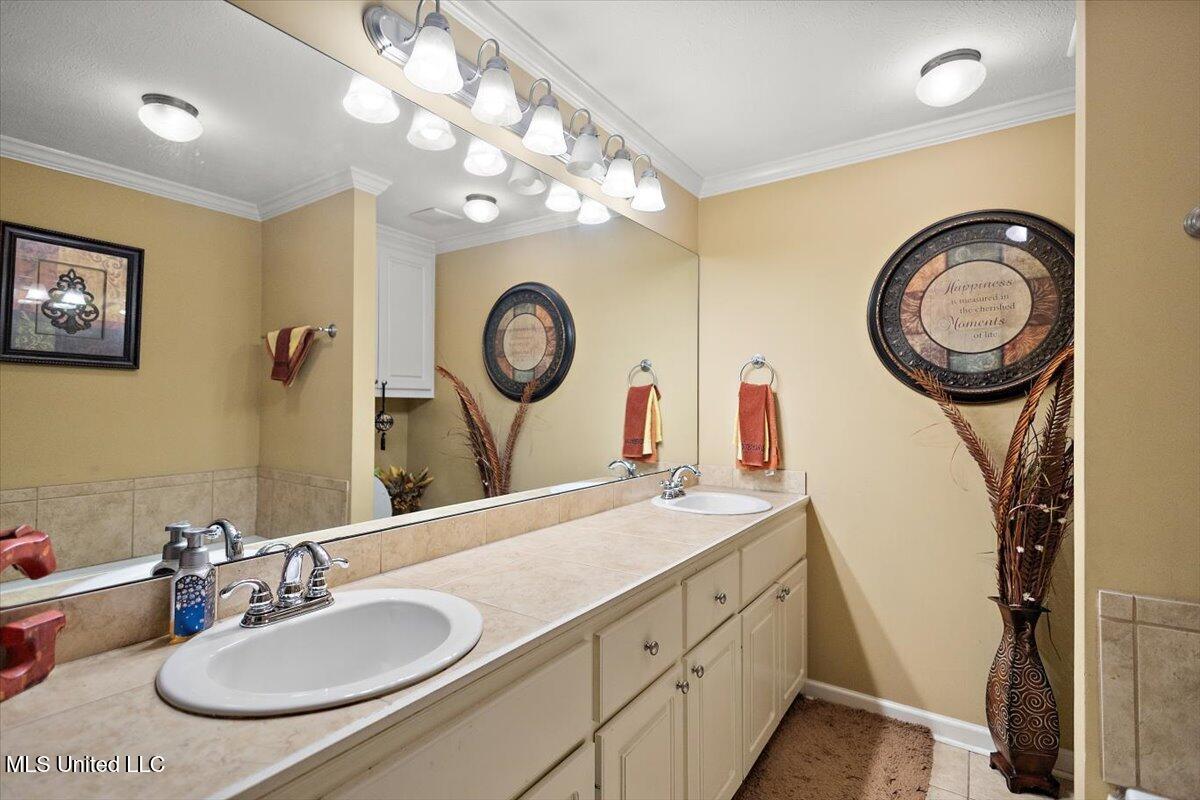 602 Oakview Way Property Photo 16