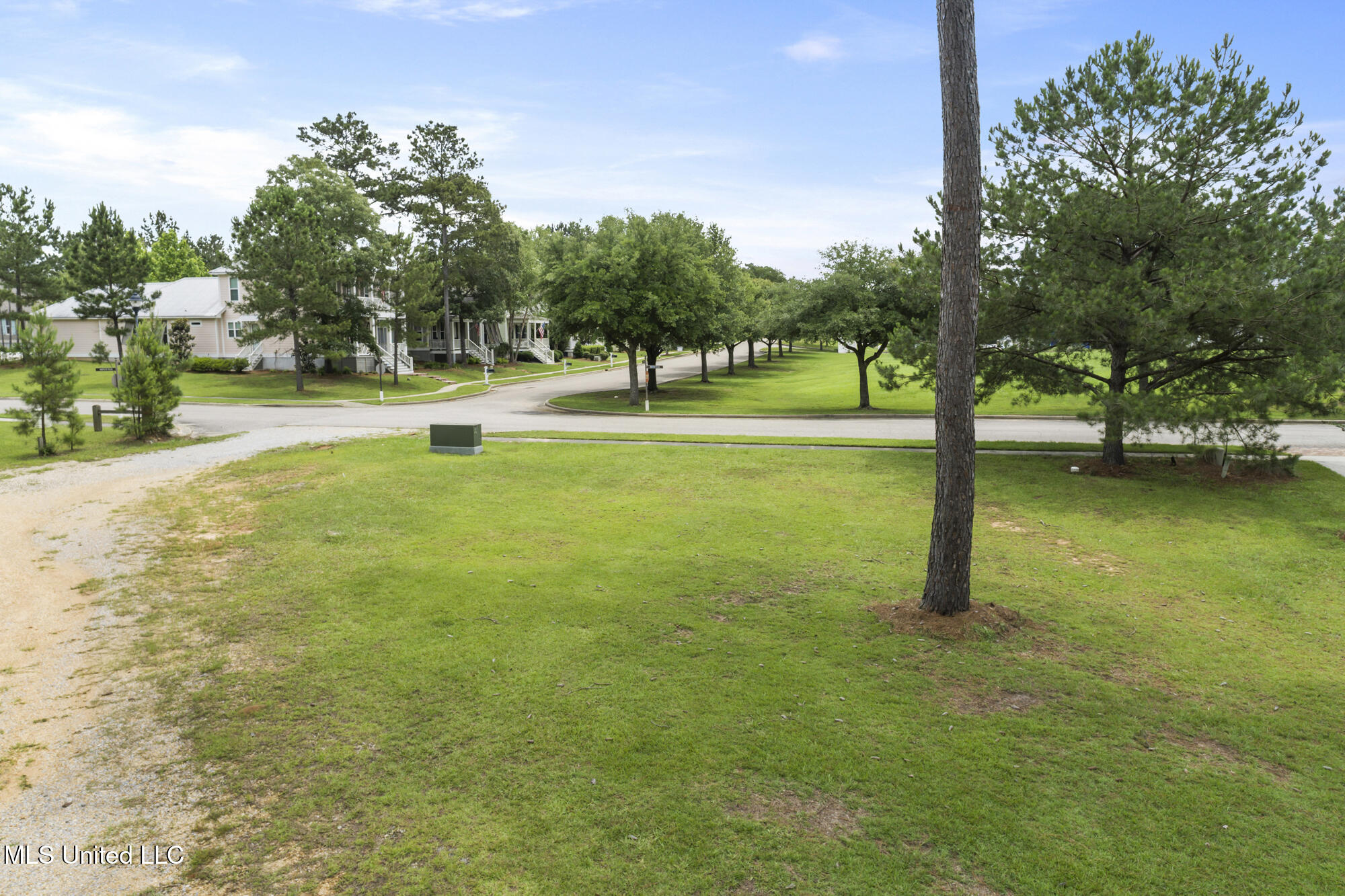 2 S Of Fields Property Photo 6