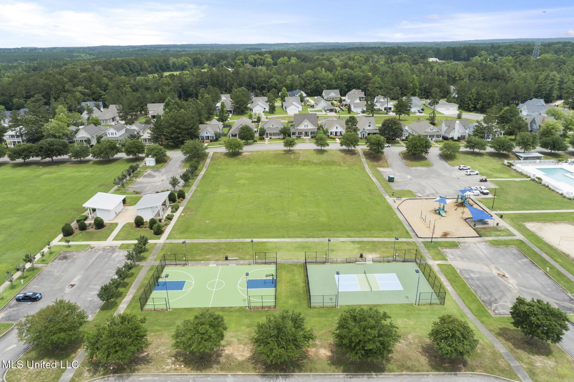 2 S Of Fields Property Photo 11
