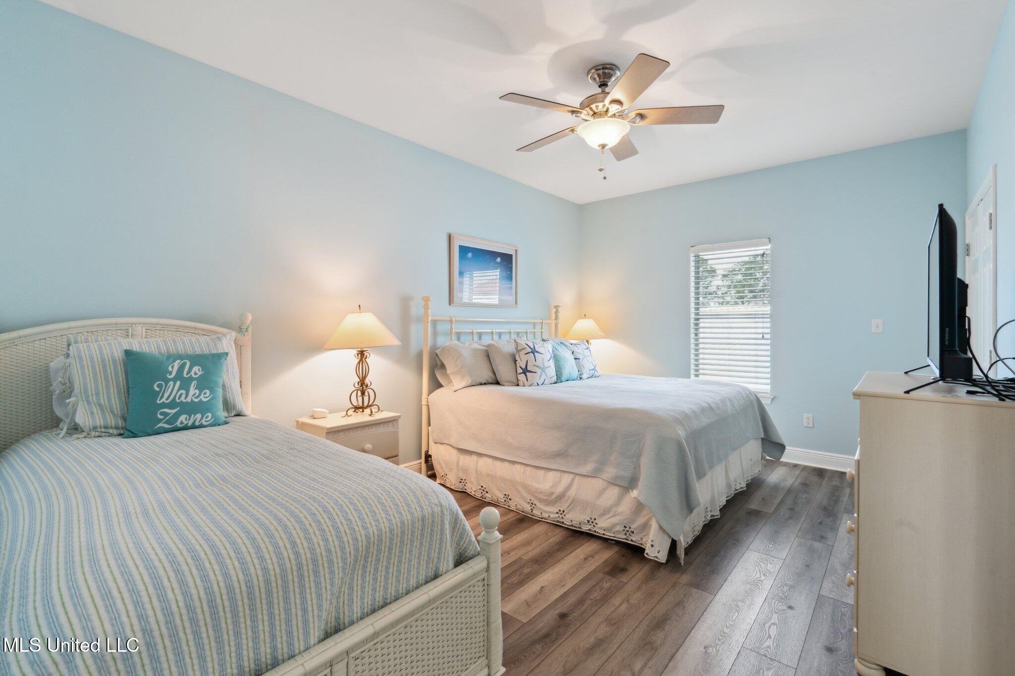 6241 Shawnee Street Property Photo 9