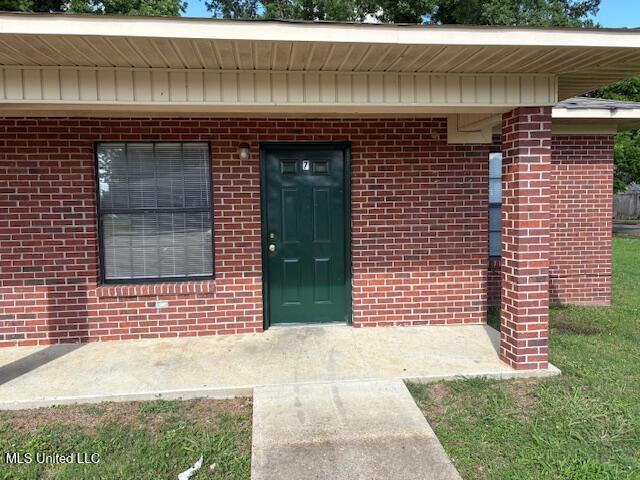412 E Hays Street Property Photo 3