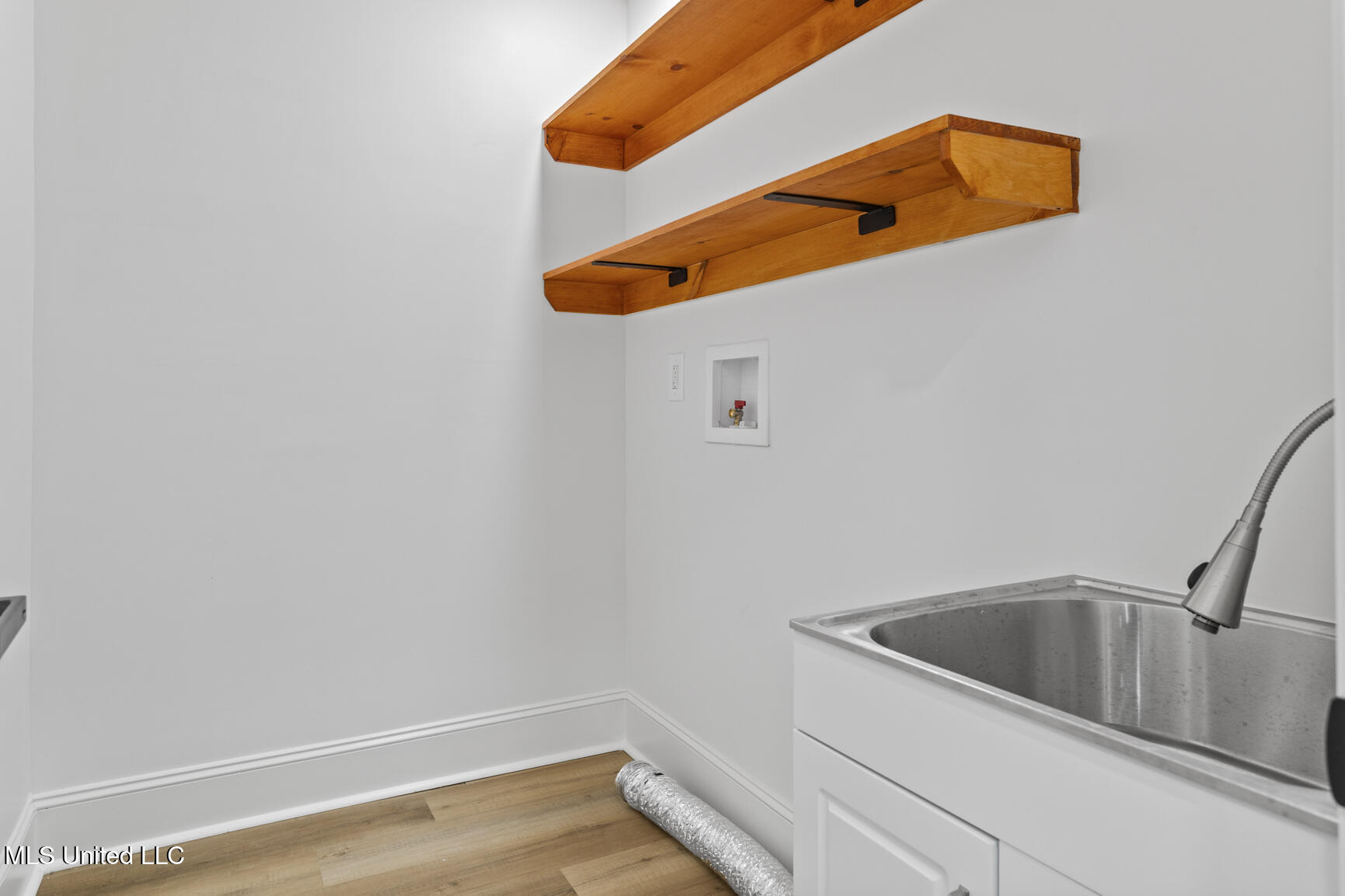 1606 Lockwood Avenue Property Photo 17