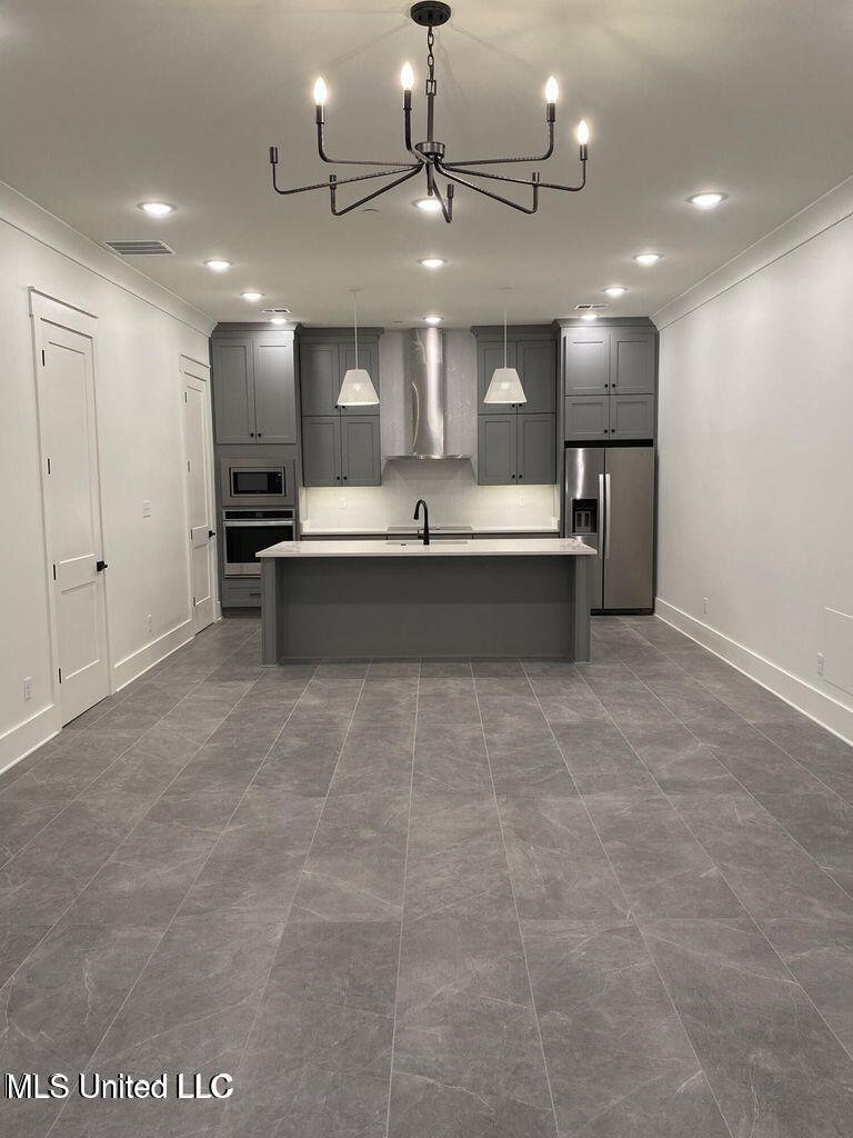 2441 Memphis Street Property Photo 2