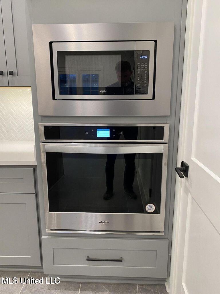 2441 Memphis Street Property Photo 5