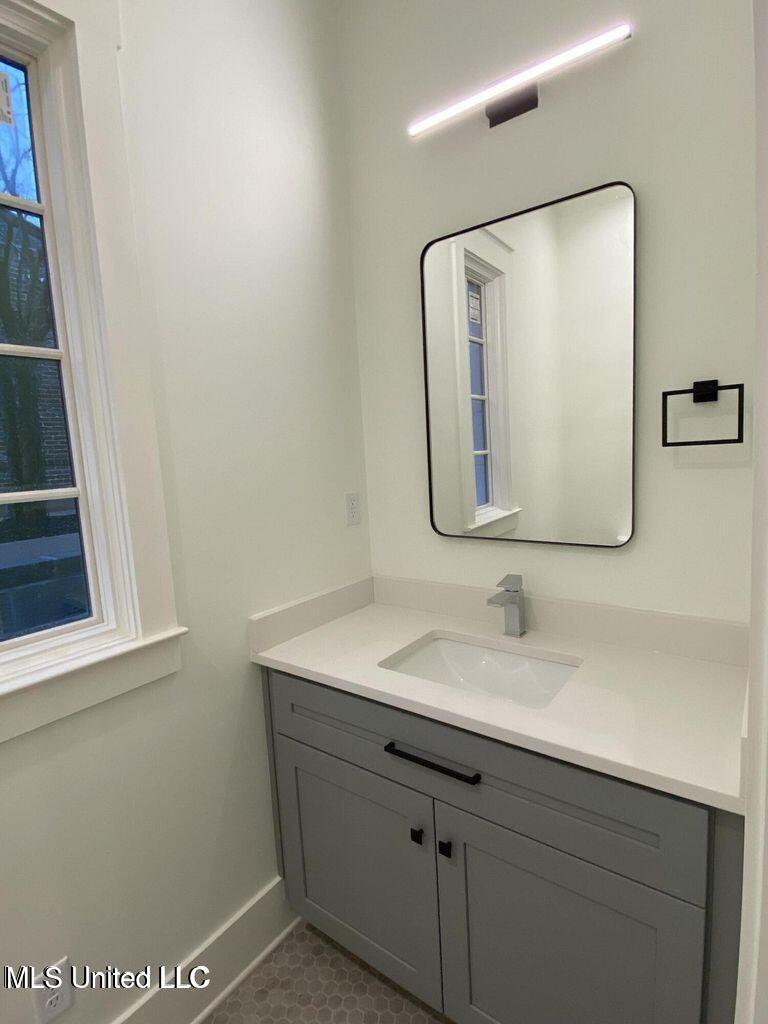 2441 Memphis Street Property Photo 7