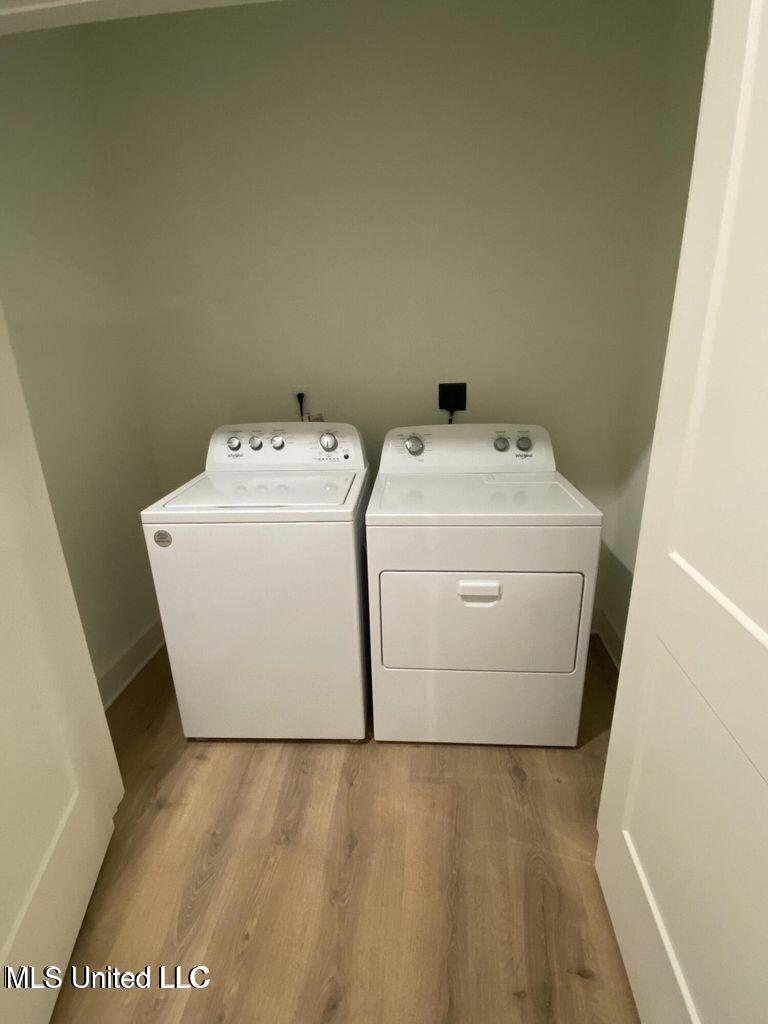 2441 Memphis Street Property Photo 11