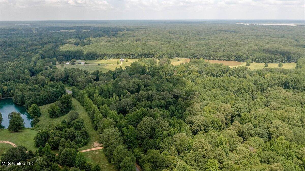 1968 Bend Road Property Photo 1