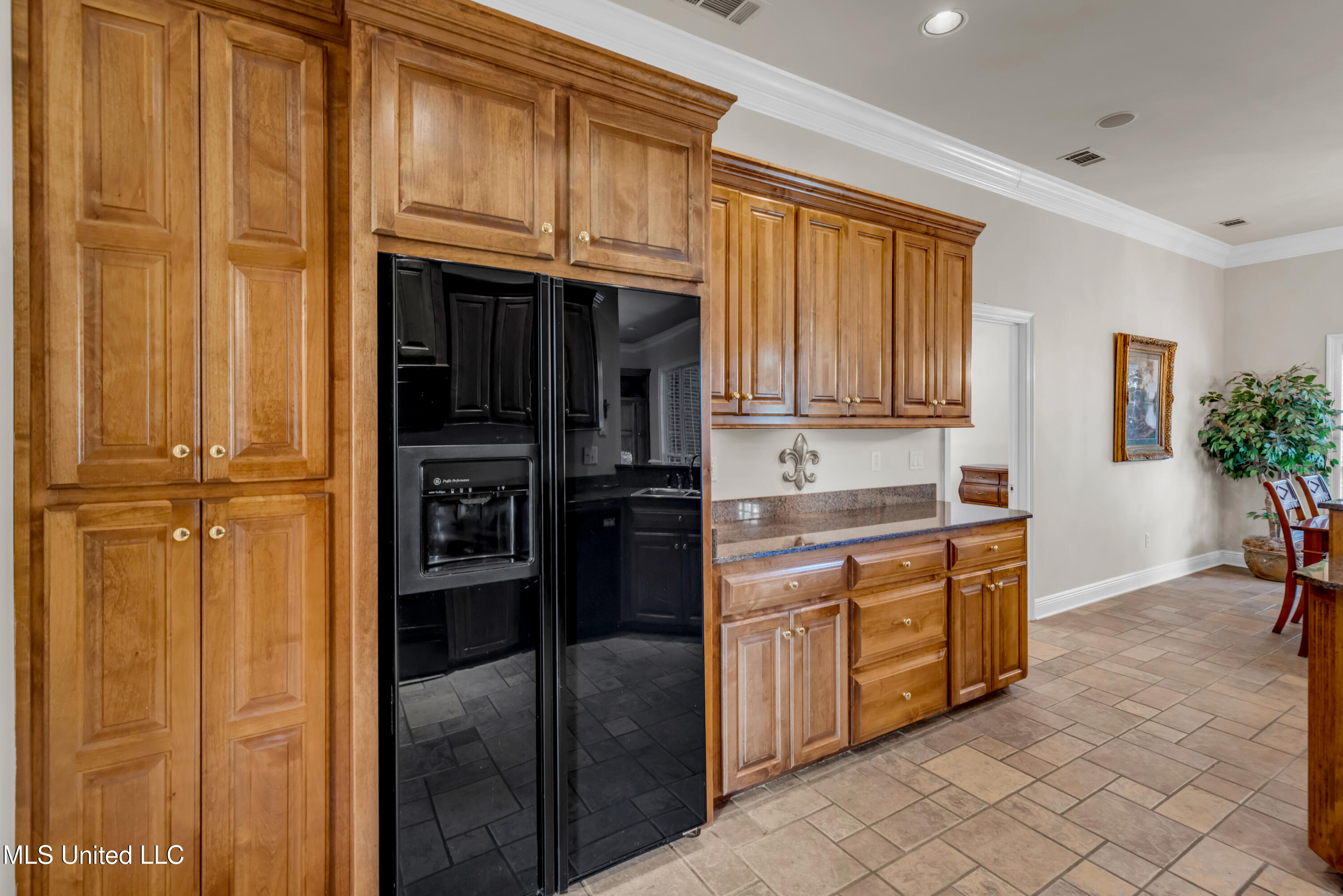 127 Surgeres Place Property Photo 16