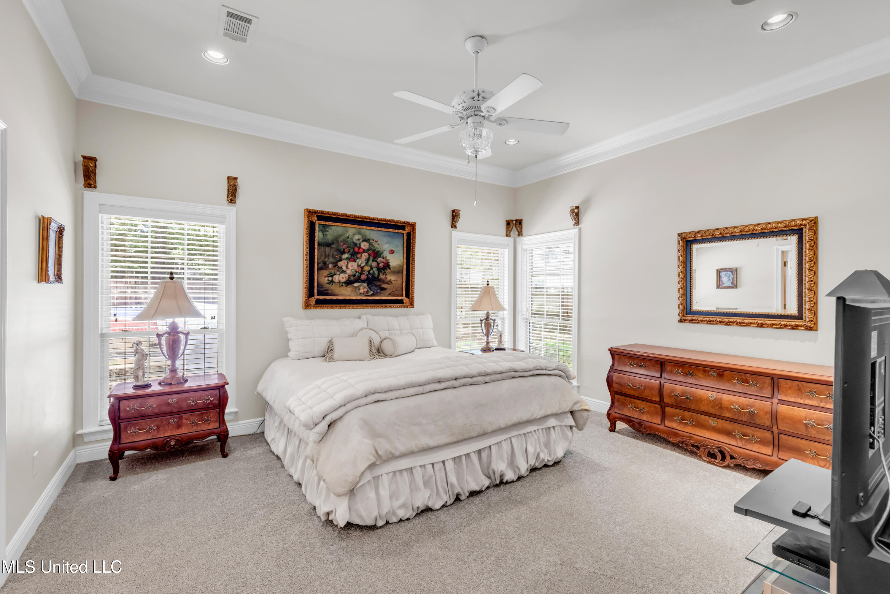127 Surgeres Place Property Photo 20