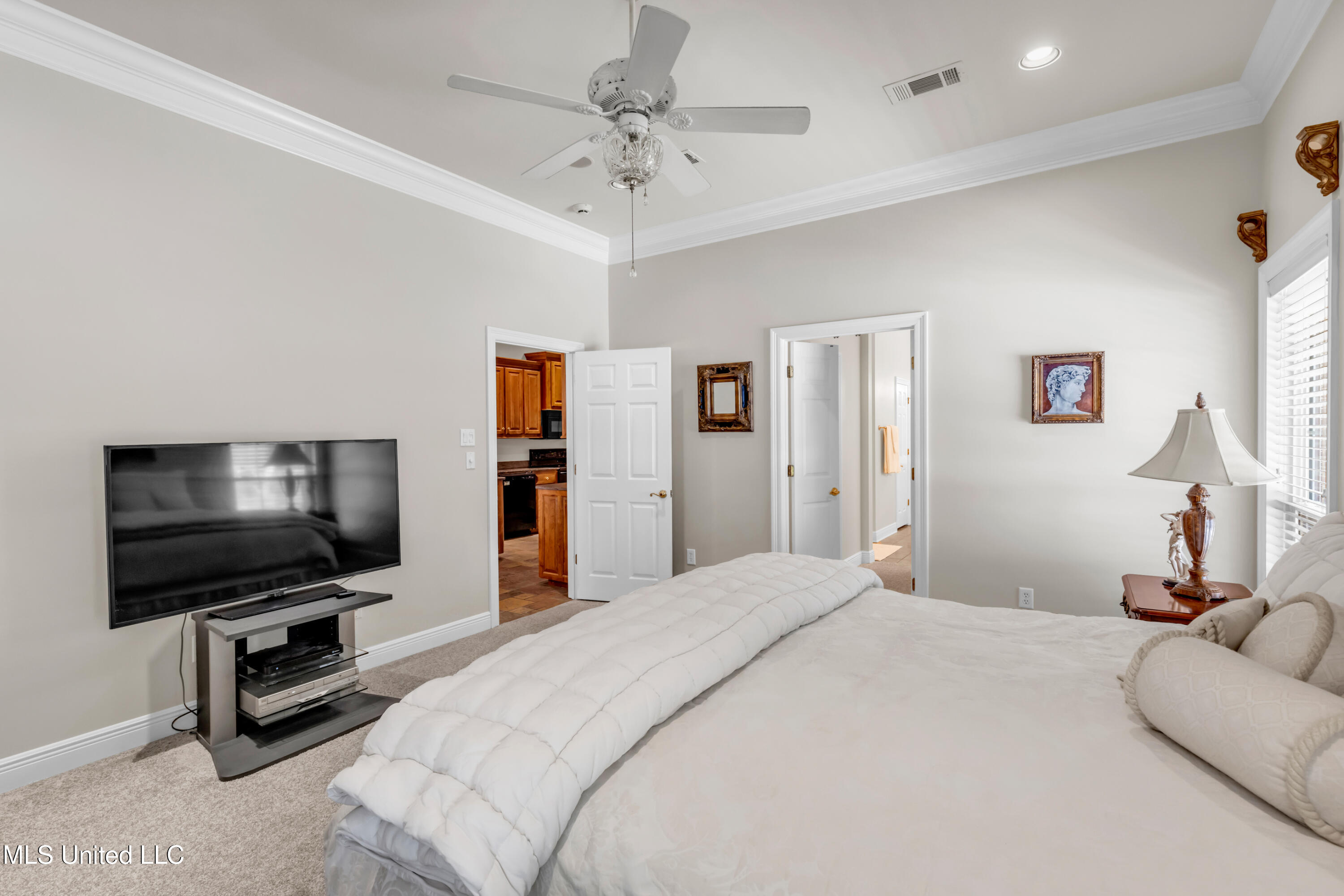 127 Surgeres Place Property Photo 21