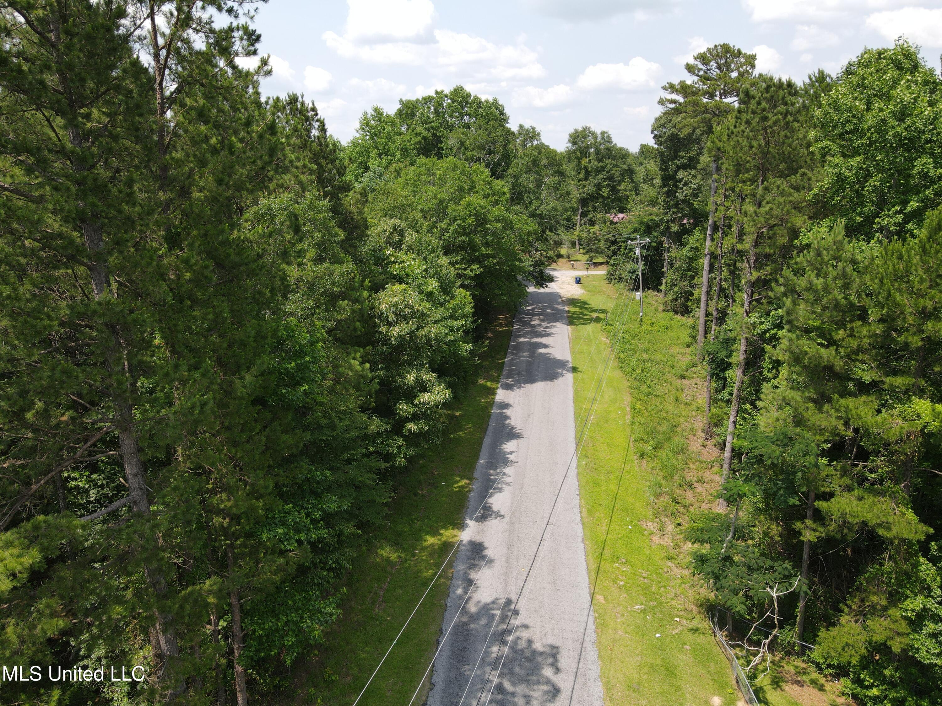 County Rd 37 Property Photo 12