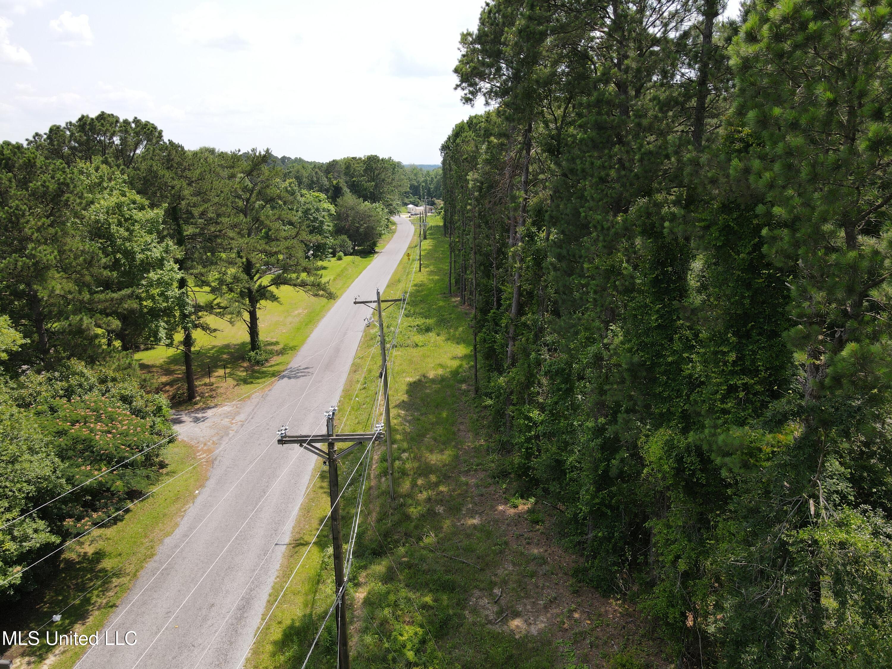 County Rd 37 Property Photo 15