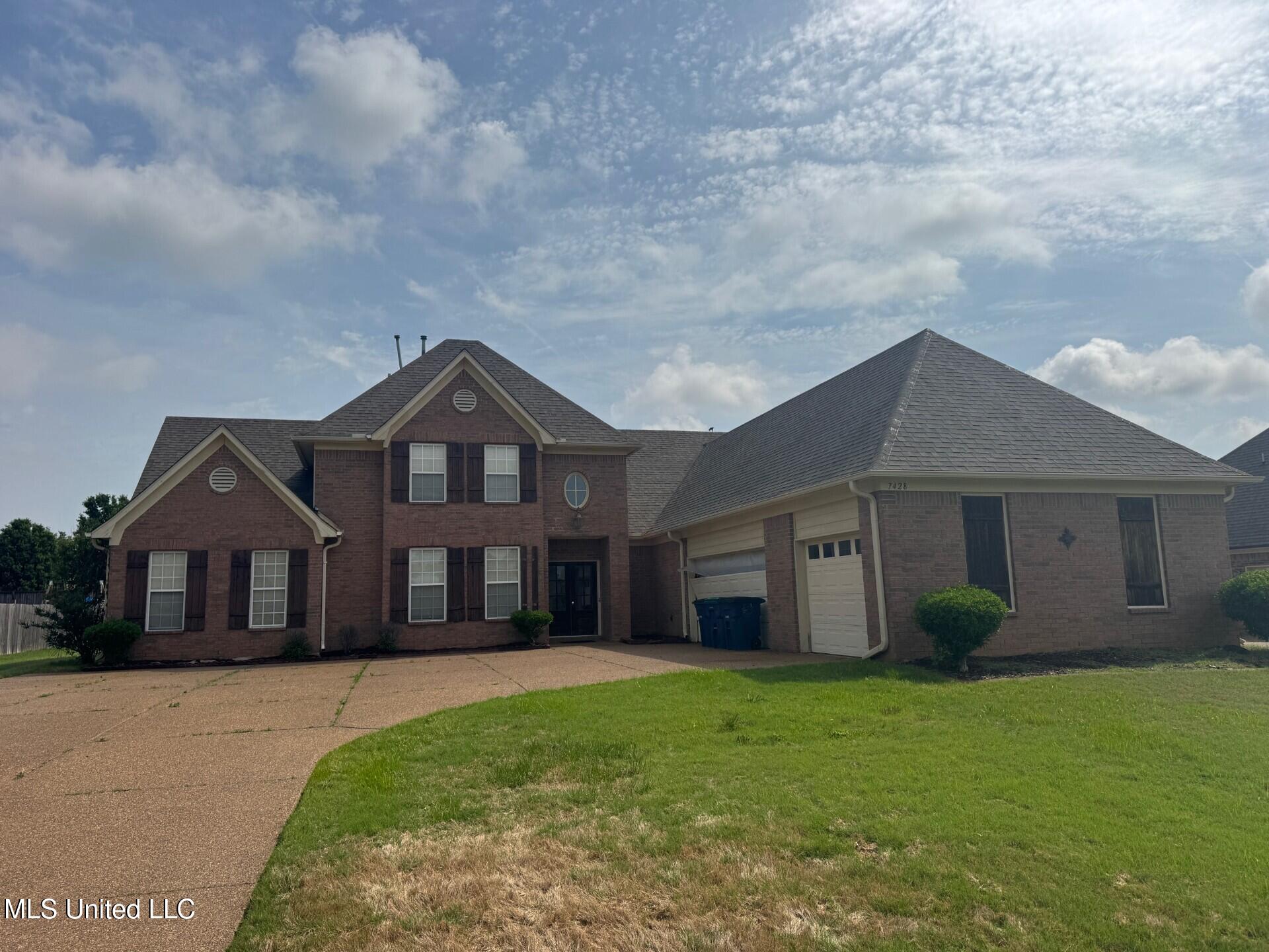 7428 Wallingford Drive Property Photo 1