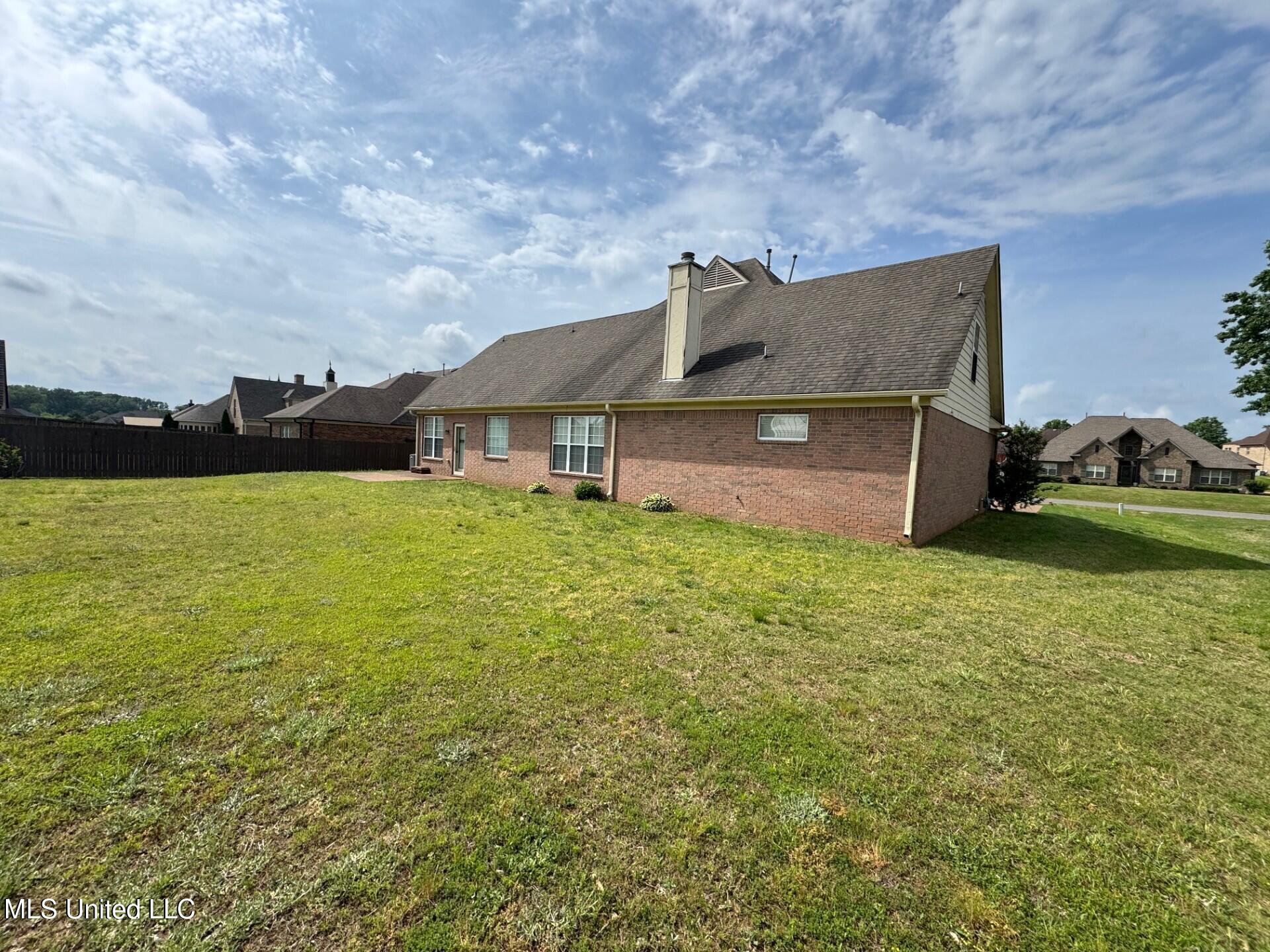 7428 Wallingford Drive Property Photo 18