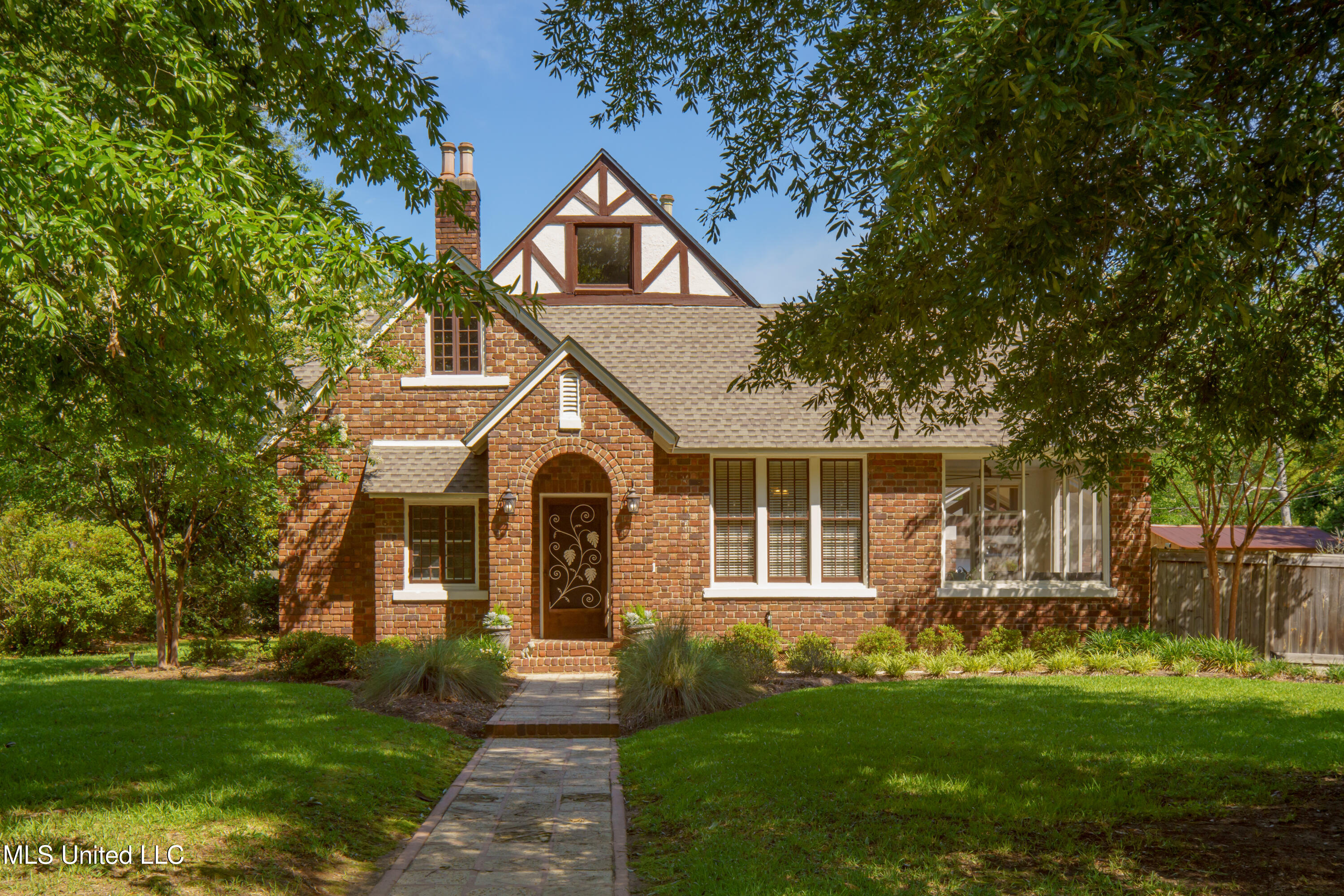 315 Mamie Street Property Photo 2