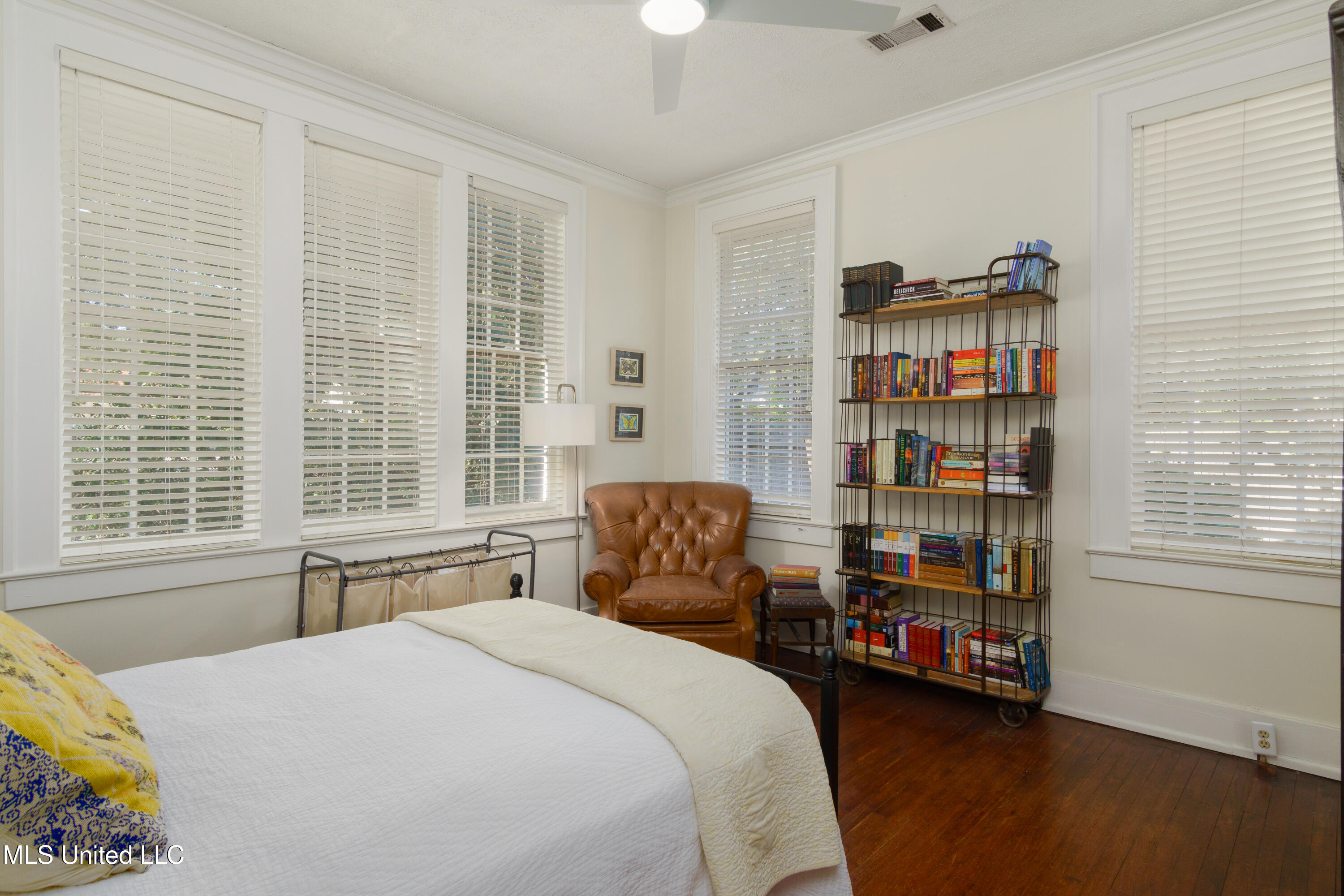 315 Mamie Street Property Photo 31