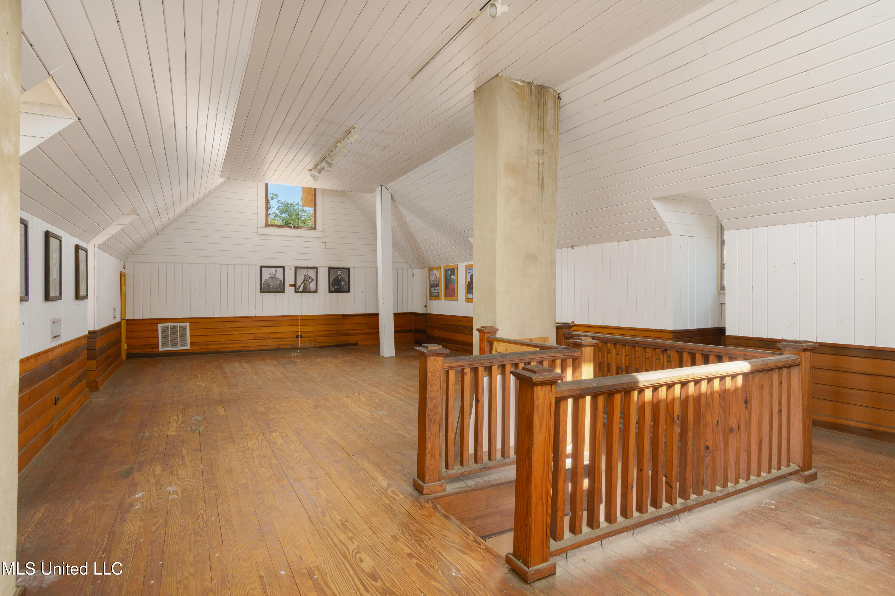 315 Mamie Street Property Photo 35