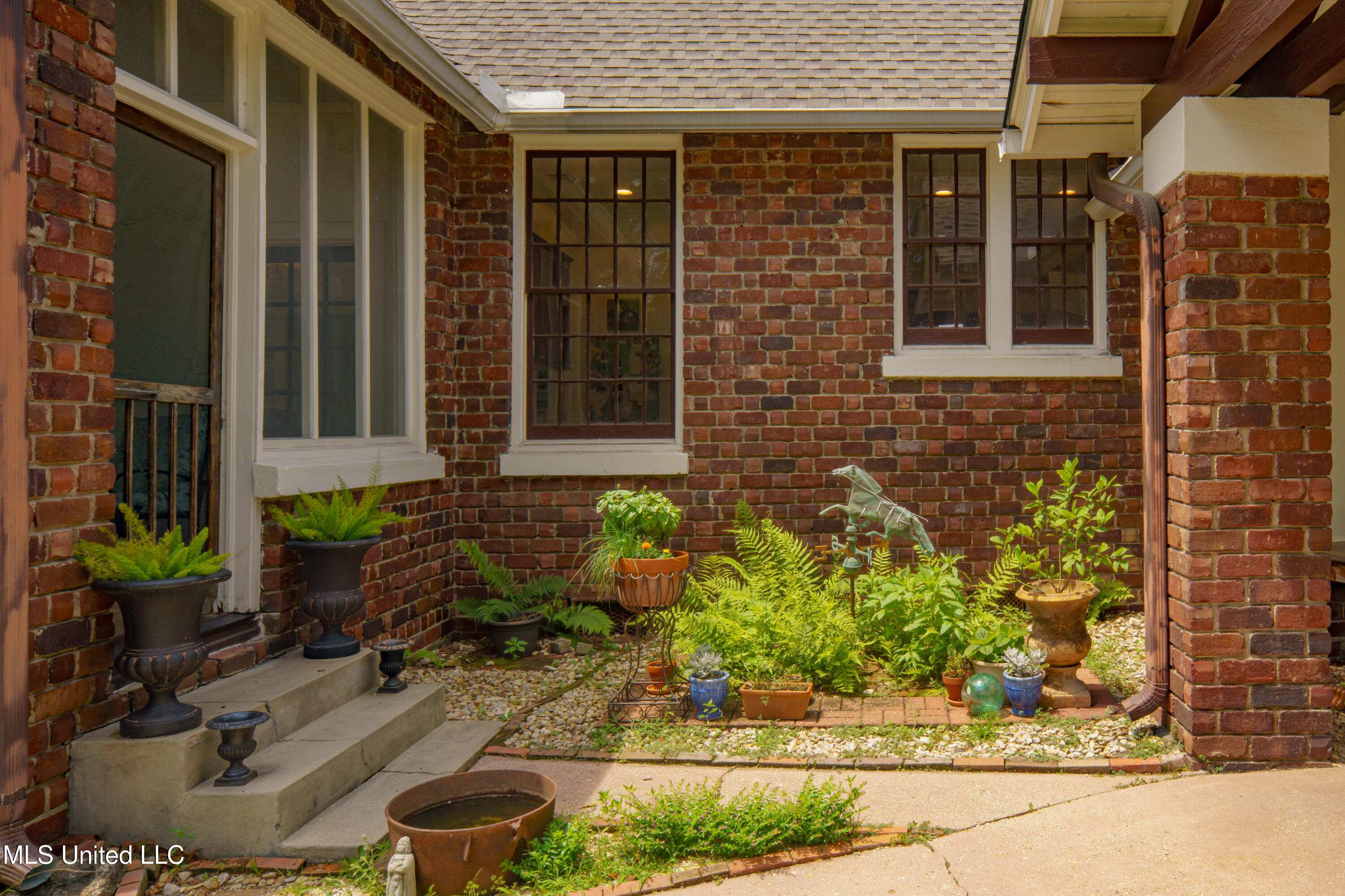 315 Mamie Street Property Photo 46