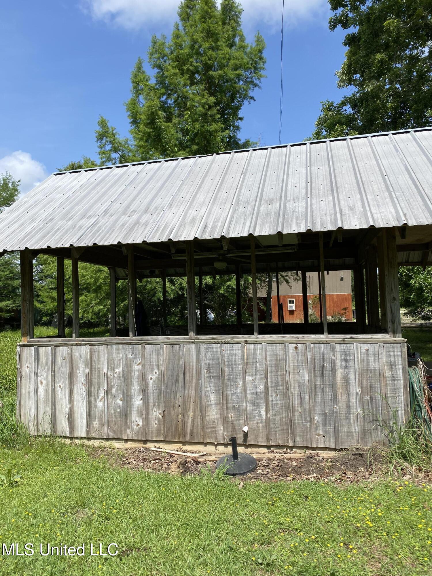 19142 La-15 Property Photo 8