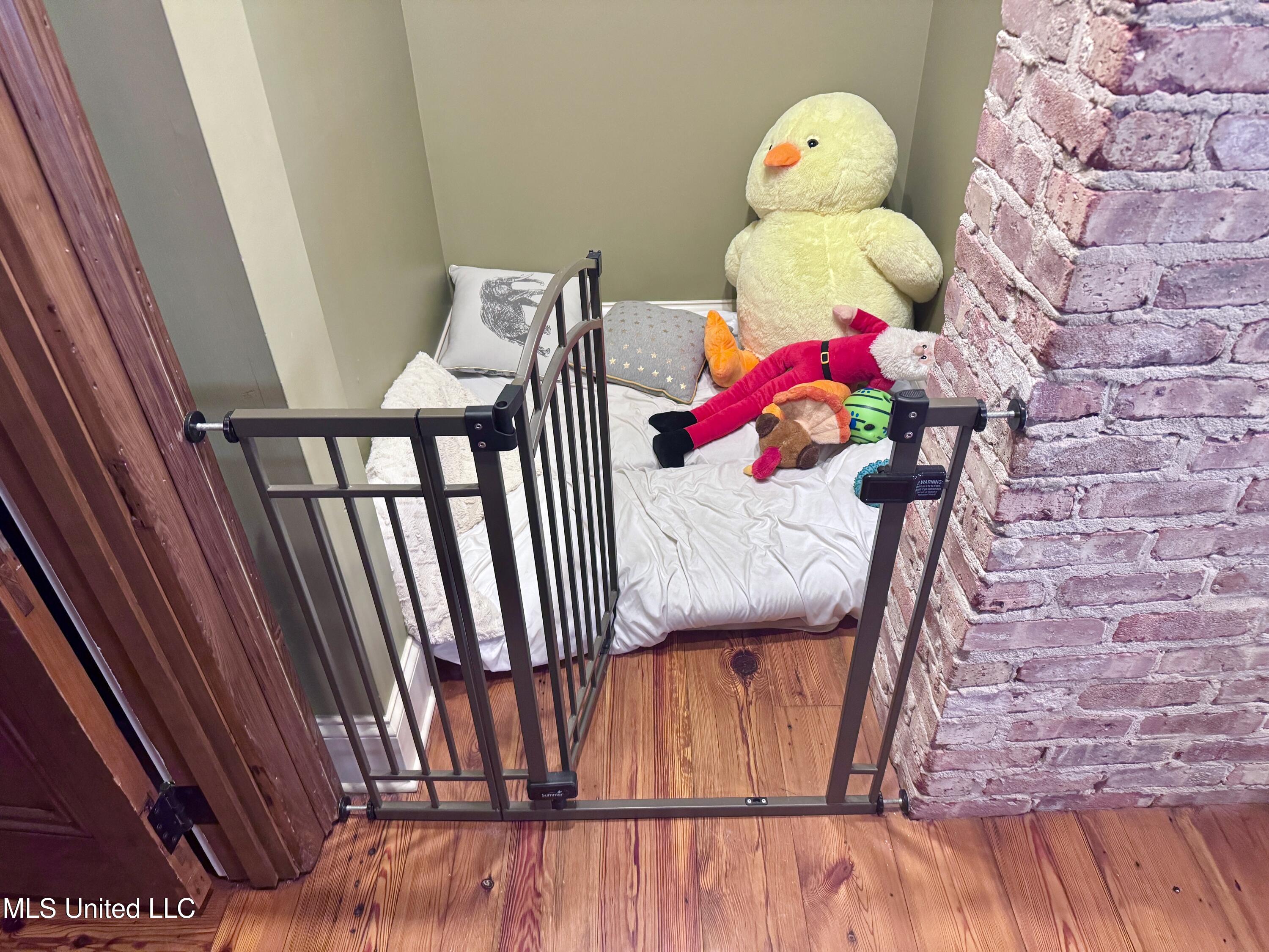 236 Sawbridge Drive Property Photo 11