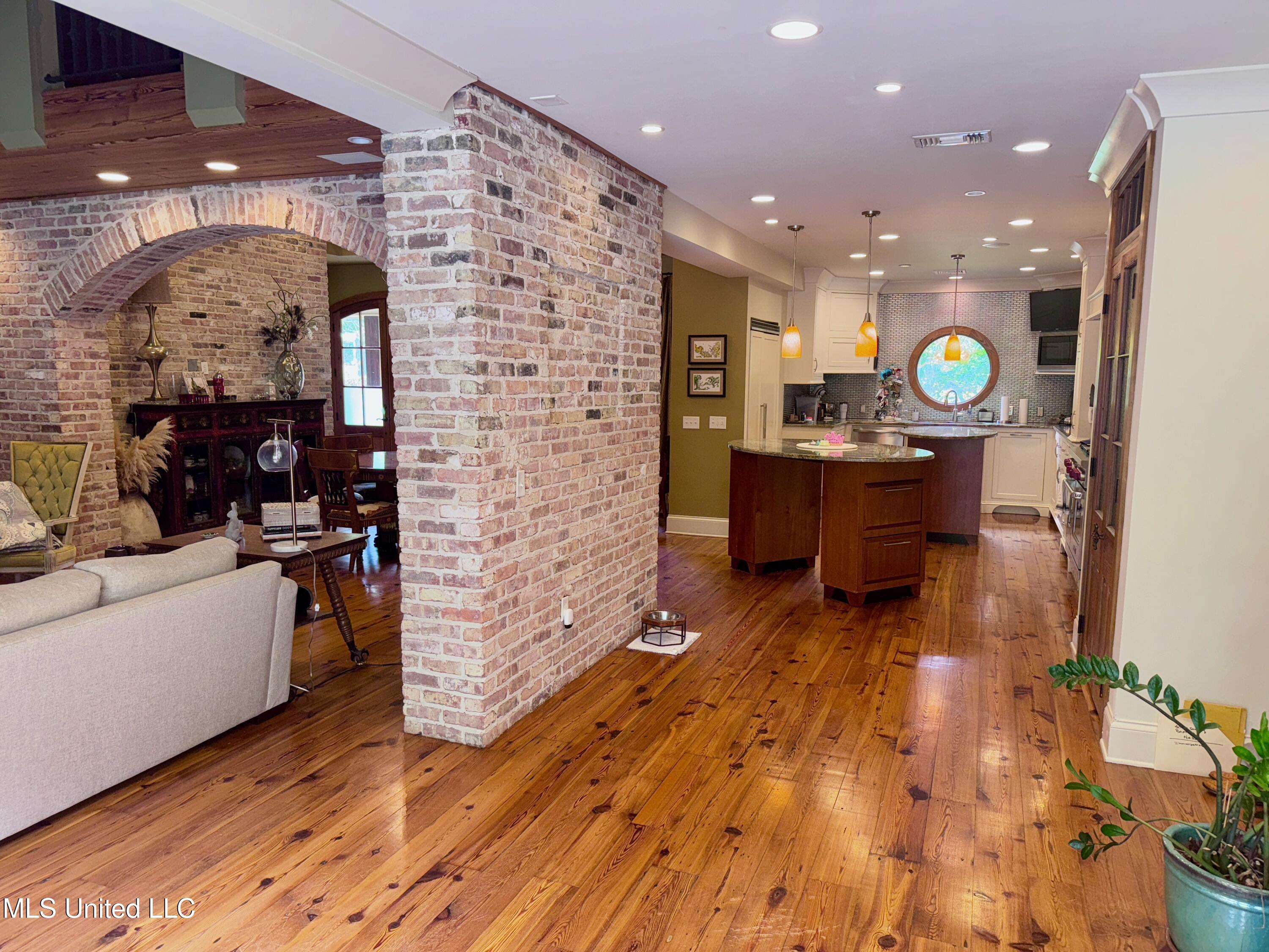 236 Sawbridge Drive Property Photo 18