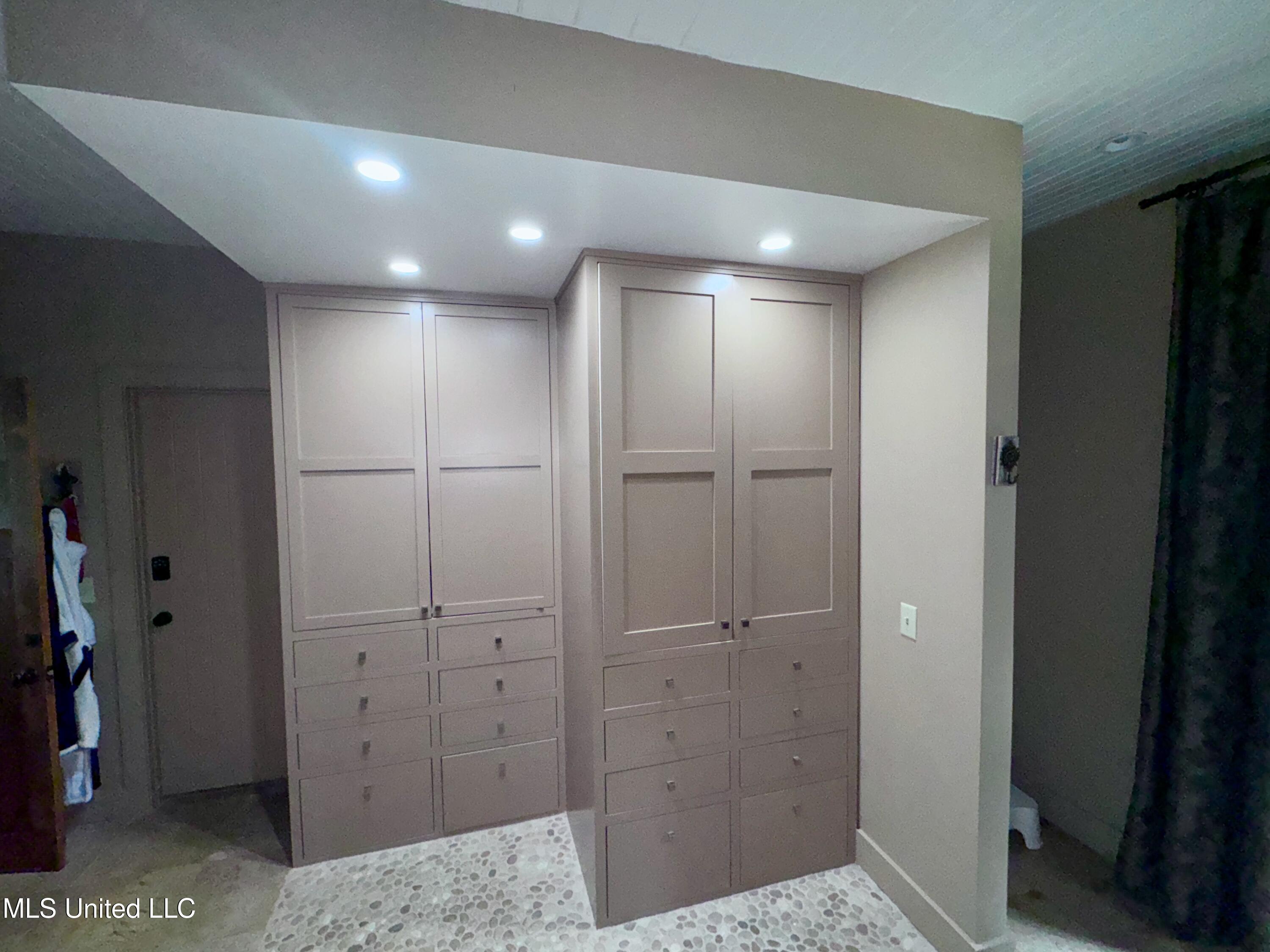 236 Sawbridge Drive Property Photo 49