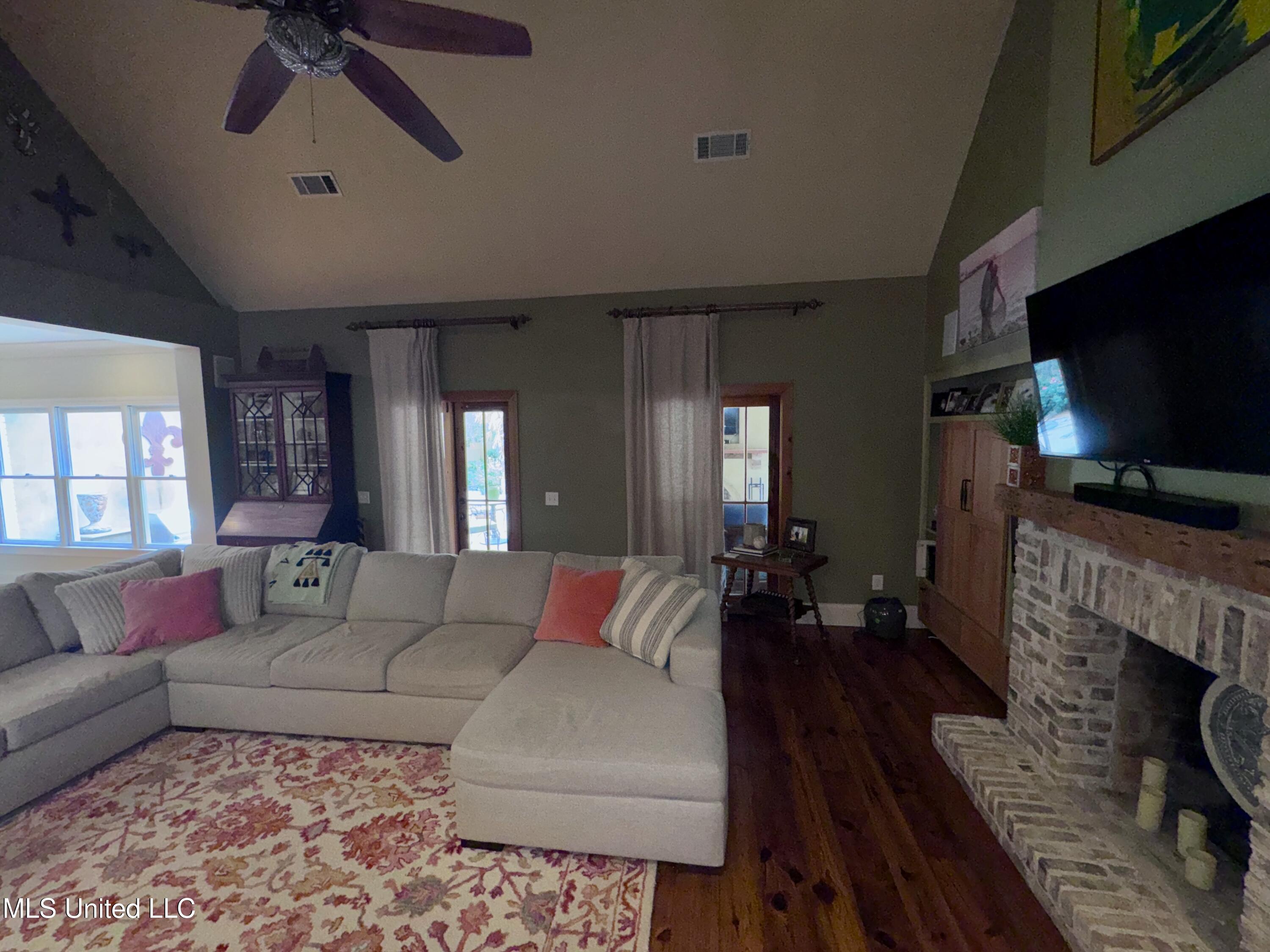236 Sawbridge Drive Property Photo 51