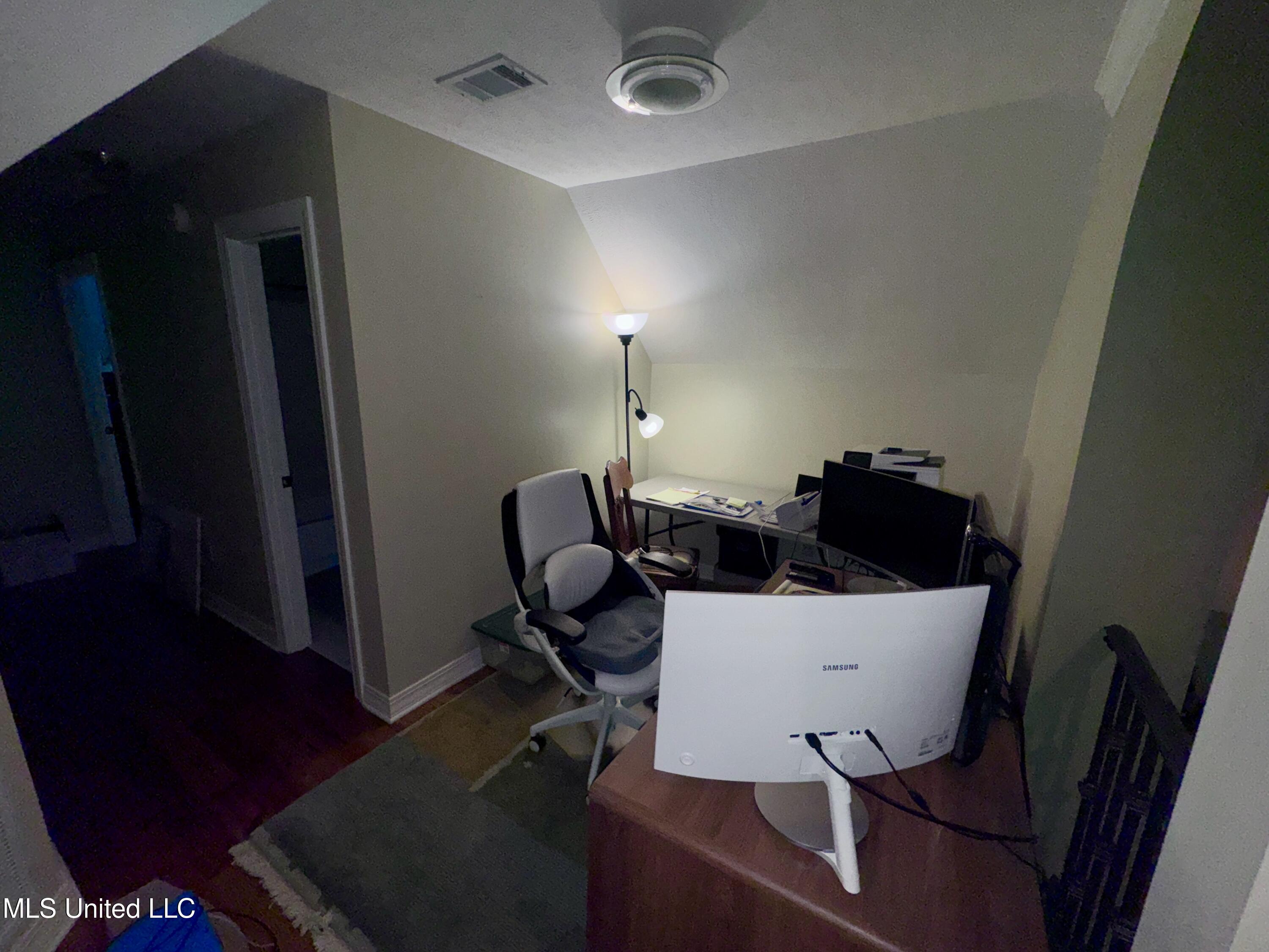 236 Sawbridge Drive Property Photo 74