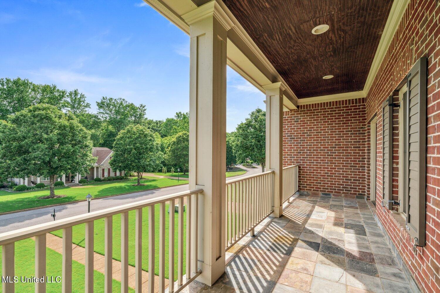 4050 Robinson Crossing Property Photo 4