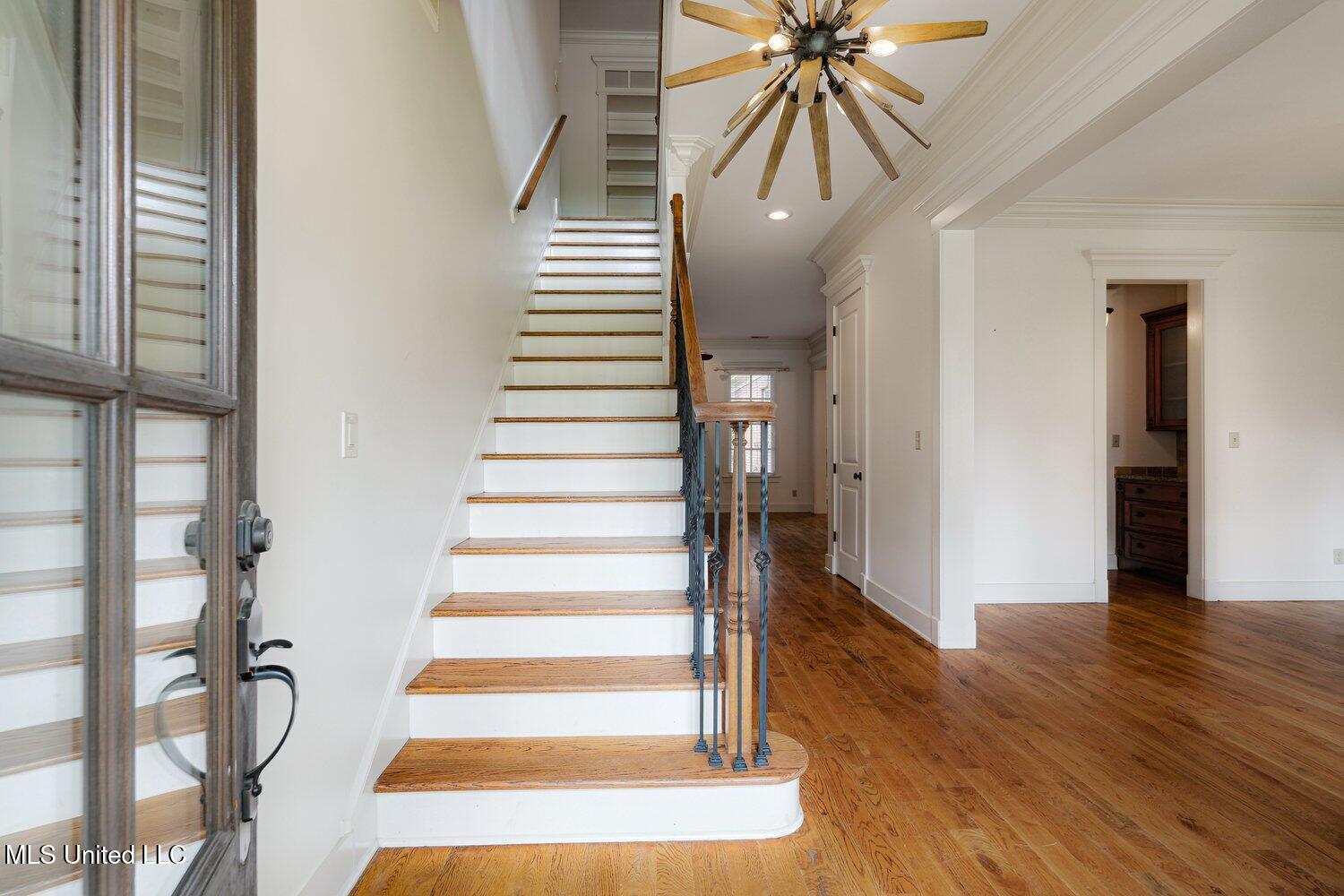 4050 Robinson Crossing Property Photo 5