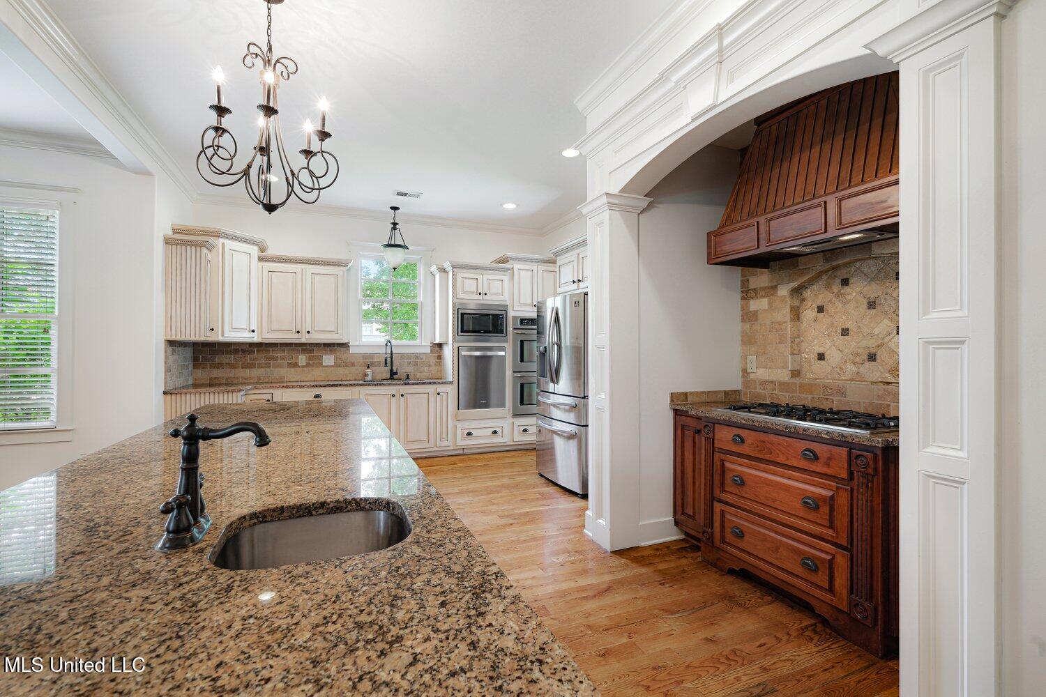 4050 Robinson Crossing Property Photo 14