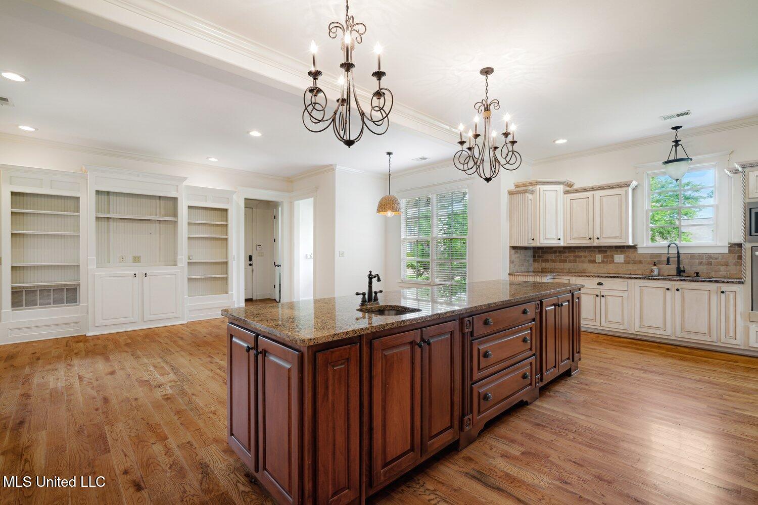4050 Robinson Crossing Property Photo 15