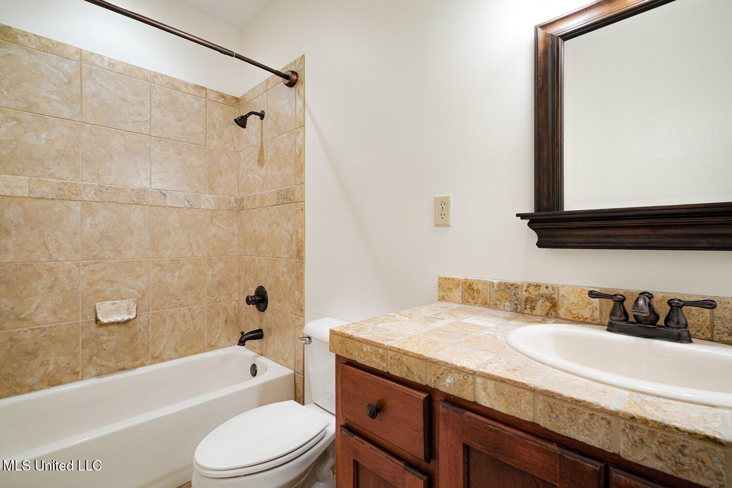 4050 Robinson Crossing Property Photo 35