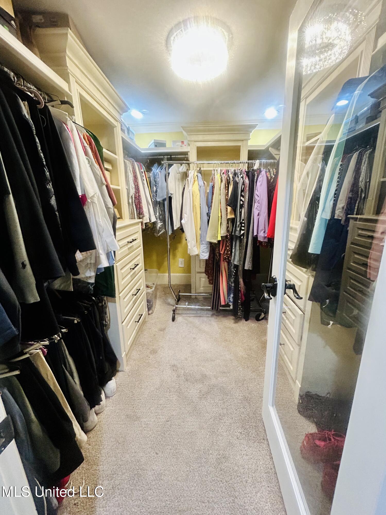 589 N Old Canton Road Property Photo 11