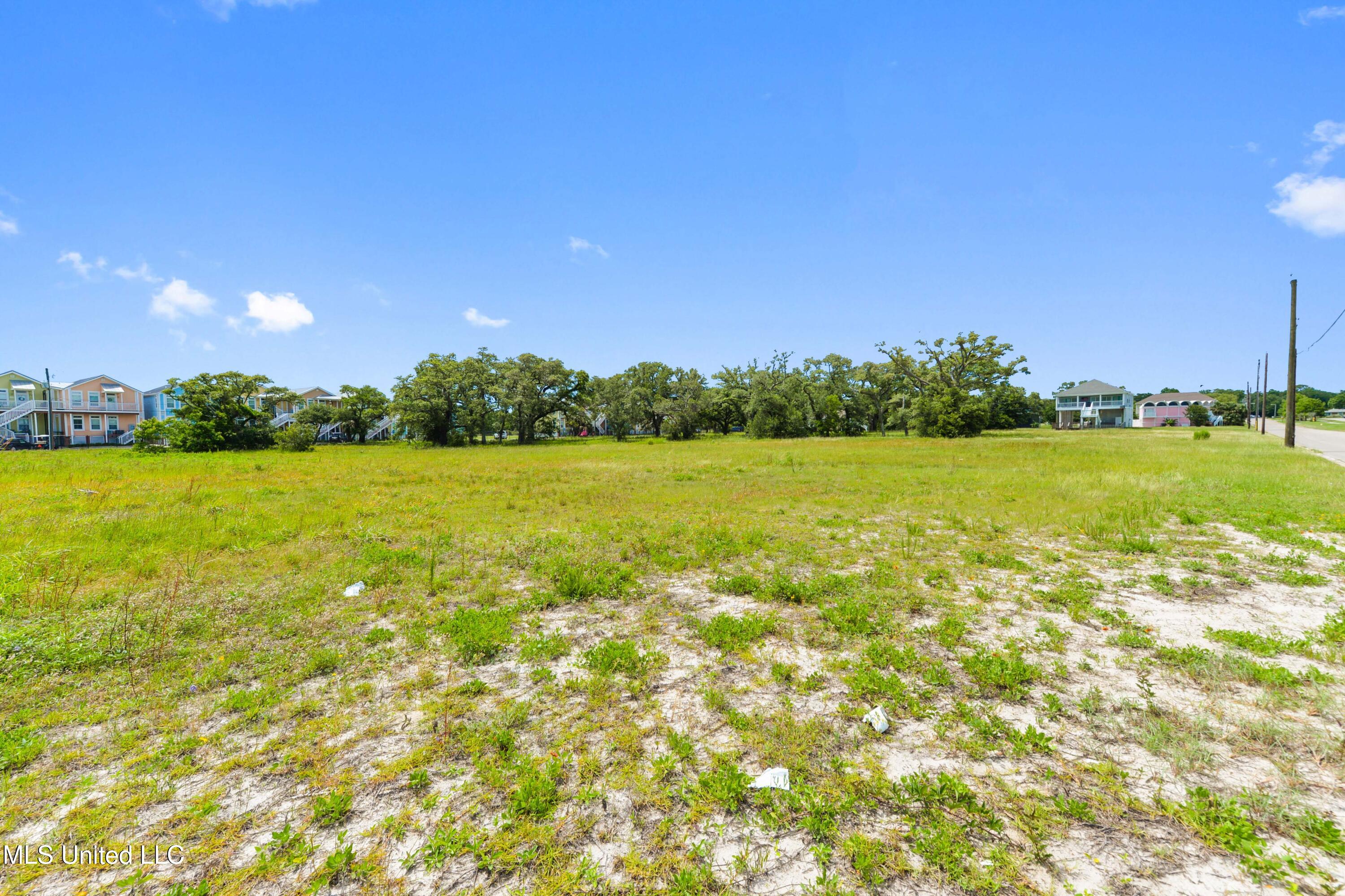 1525 E Beach Boulevard Property Photo 11