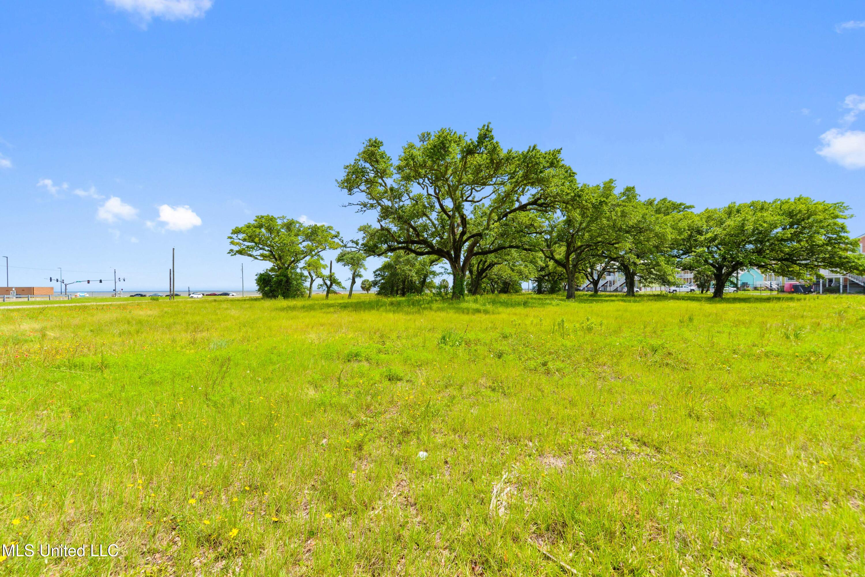 1525 E Beach Boulevard Property Photo 14